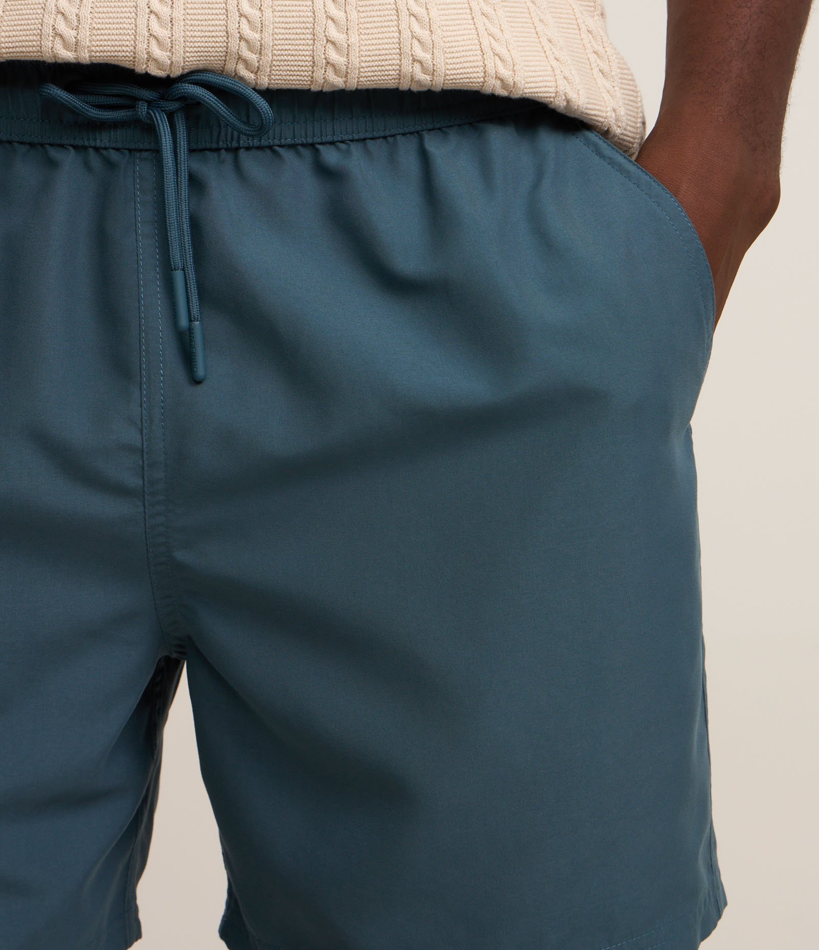 Bermuda de Banho em Microfibra com Cós Elástico e Bolsos Azul Esverdeado 4