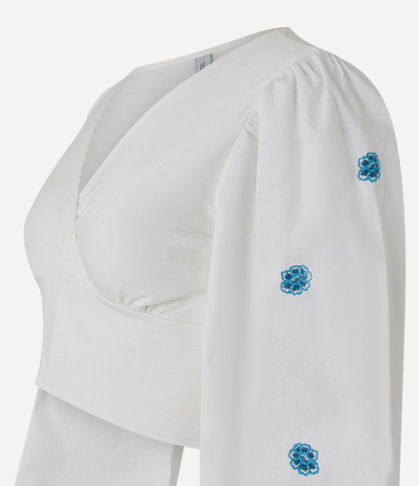 Blusa Cropped Transpassado com Bordados nas Mangas Off White 6