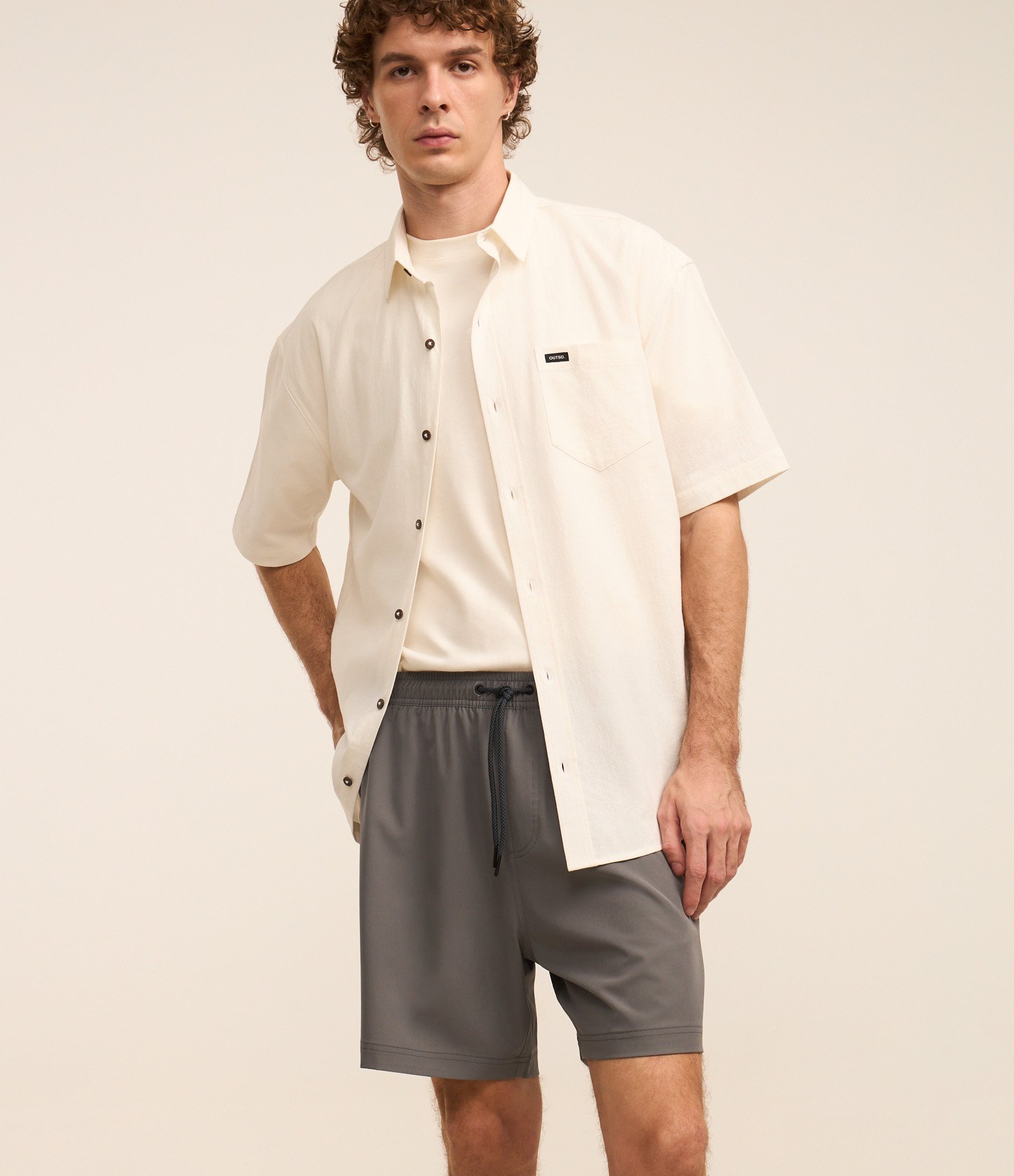 Bermuda com Bolsos e Etiqueta Emborrachada na Barra 3