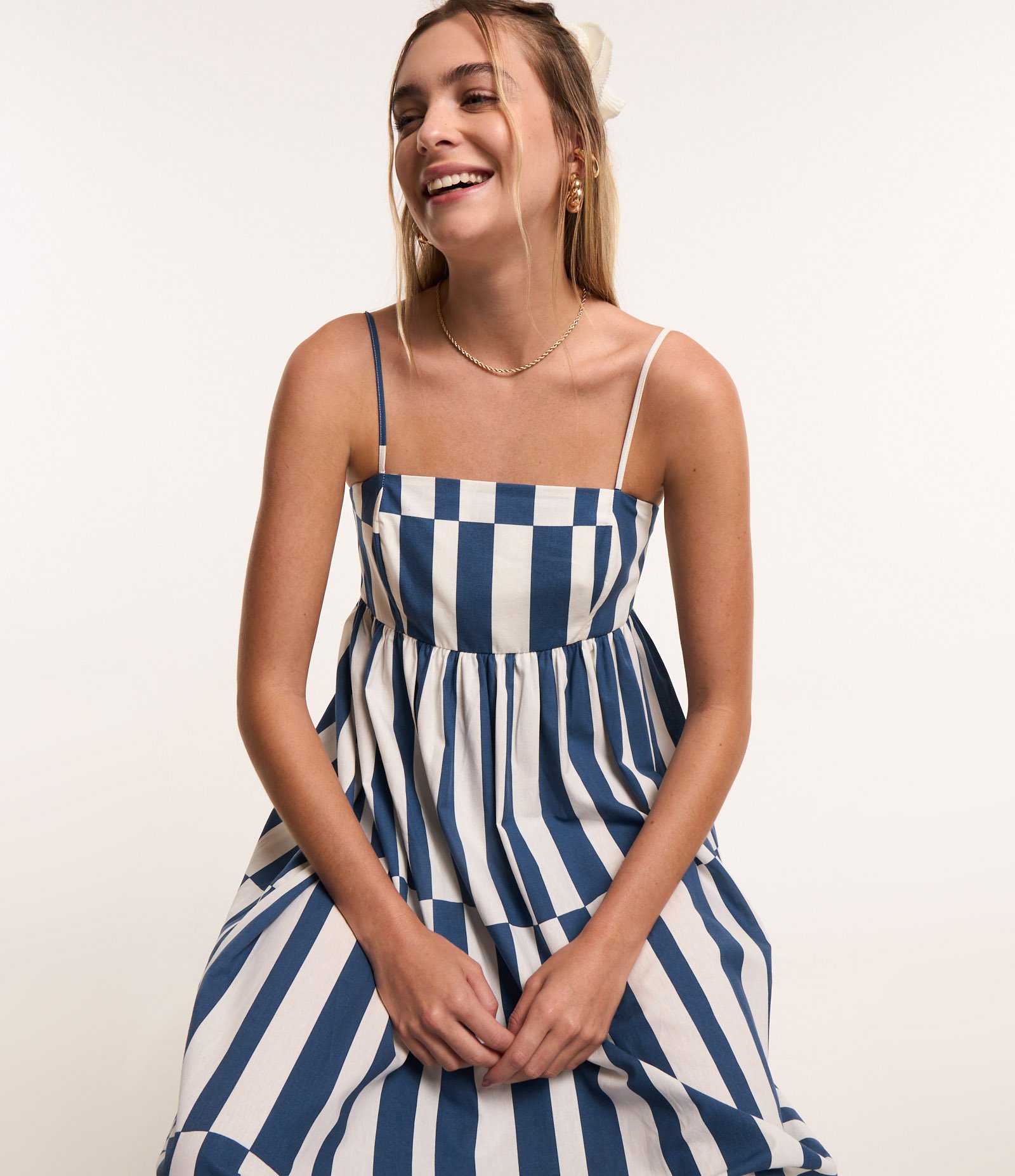 Vestido New Midi em Tricoline com Alcinhas Finas e Lastex nas Costas Branco/Azul 2