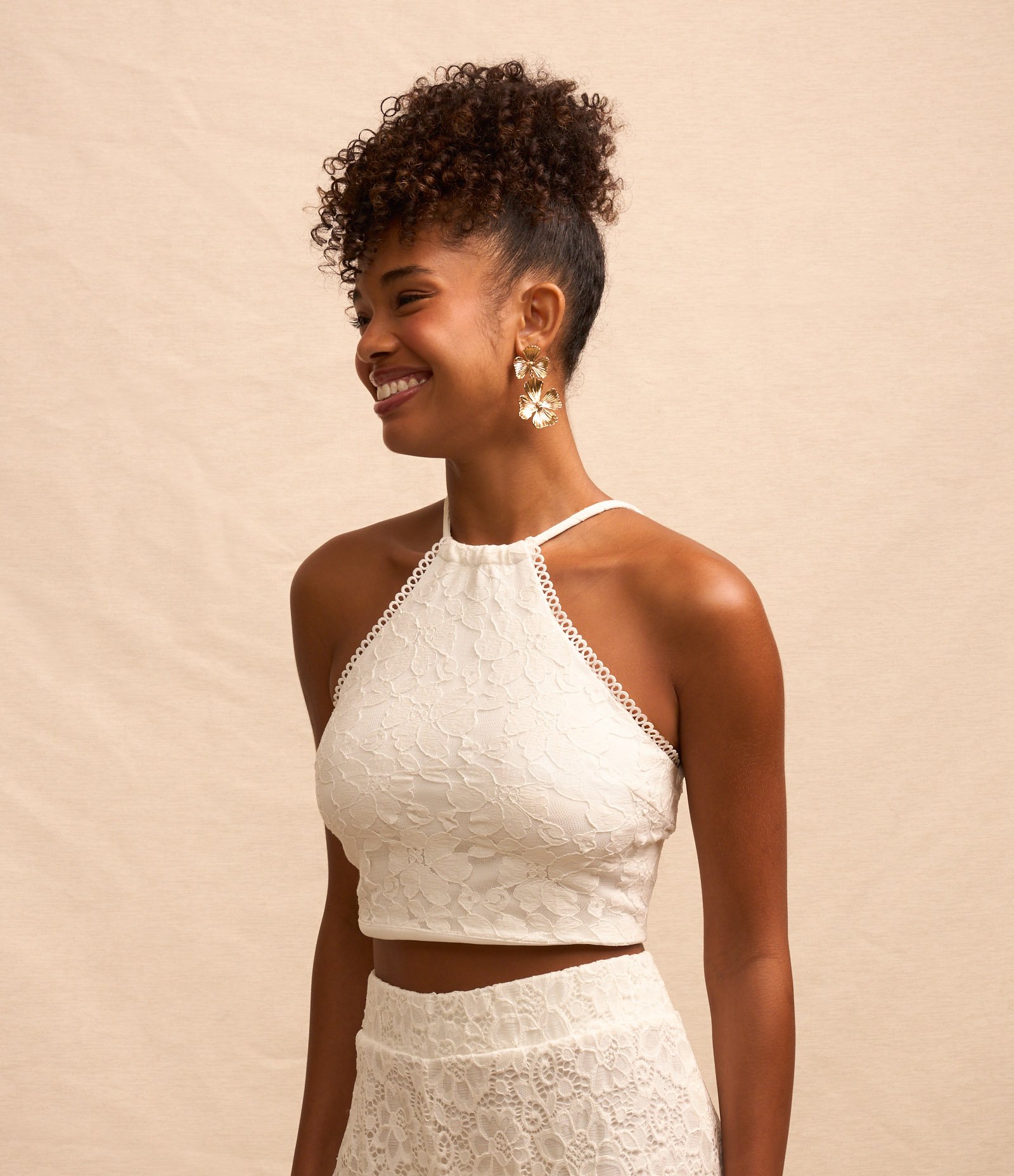 Blusa Cropped em Renda com Cava Americana Branco Branco Neve 1