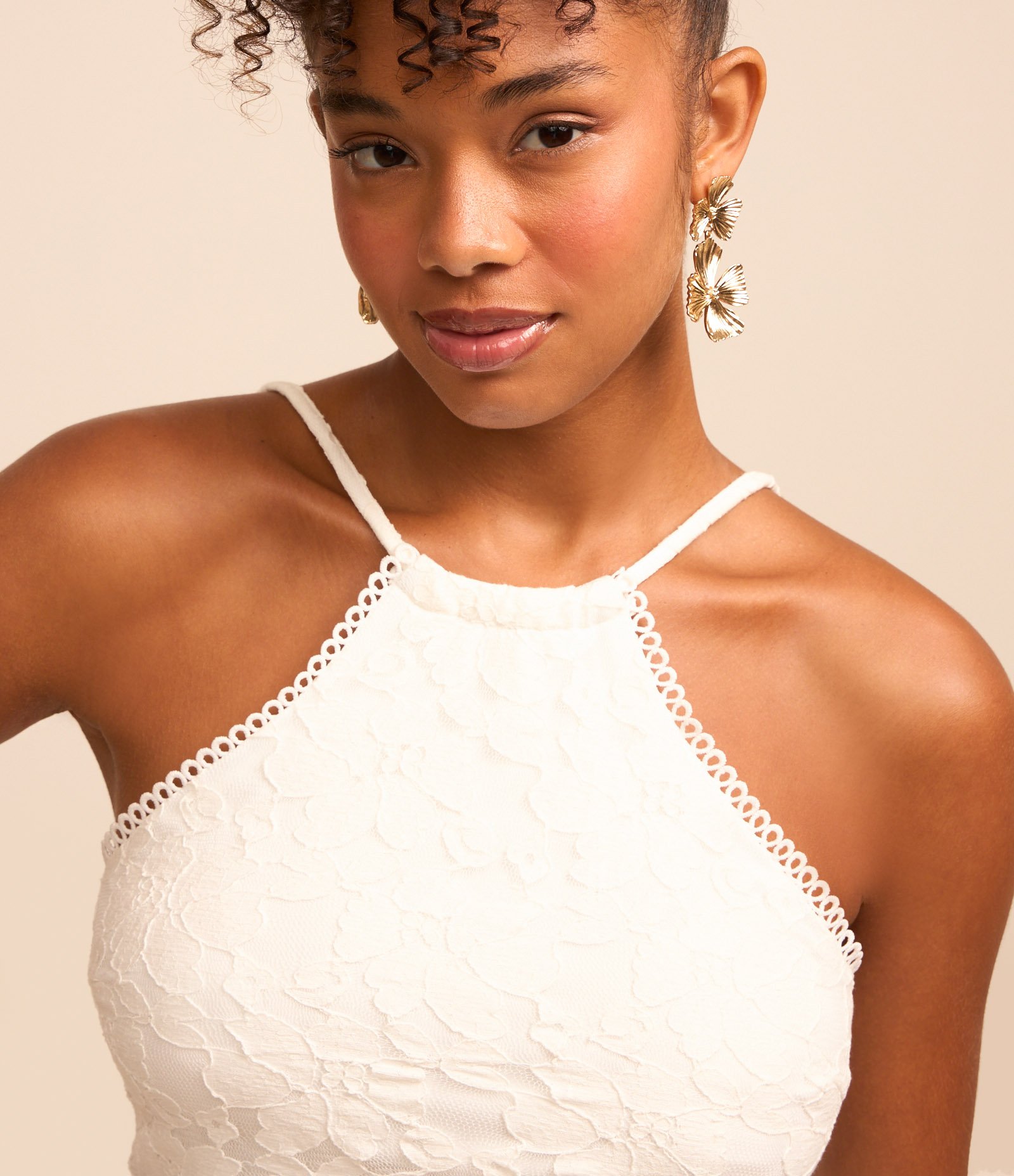 Blusa Cropped em Renda com Cava Americana Branco Branco Neve 3