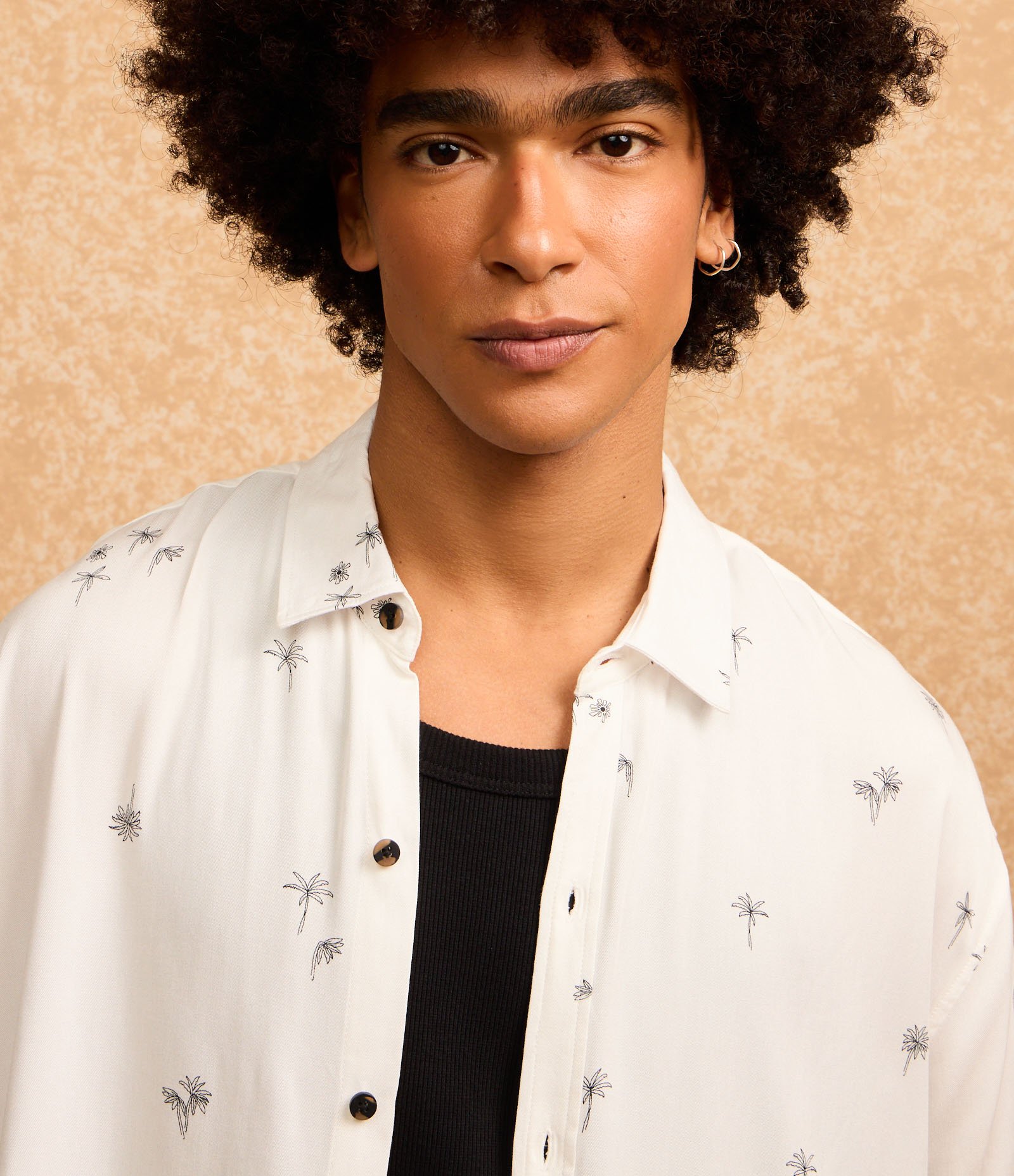 Camisa Relaxed em Viscose com Estampa de Mini Coqueiros Off White 3