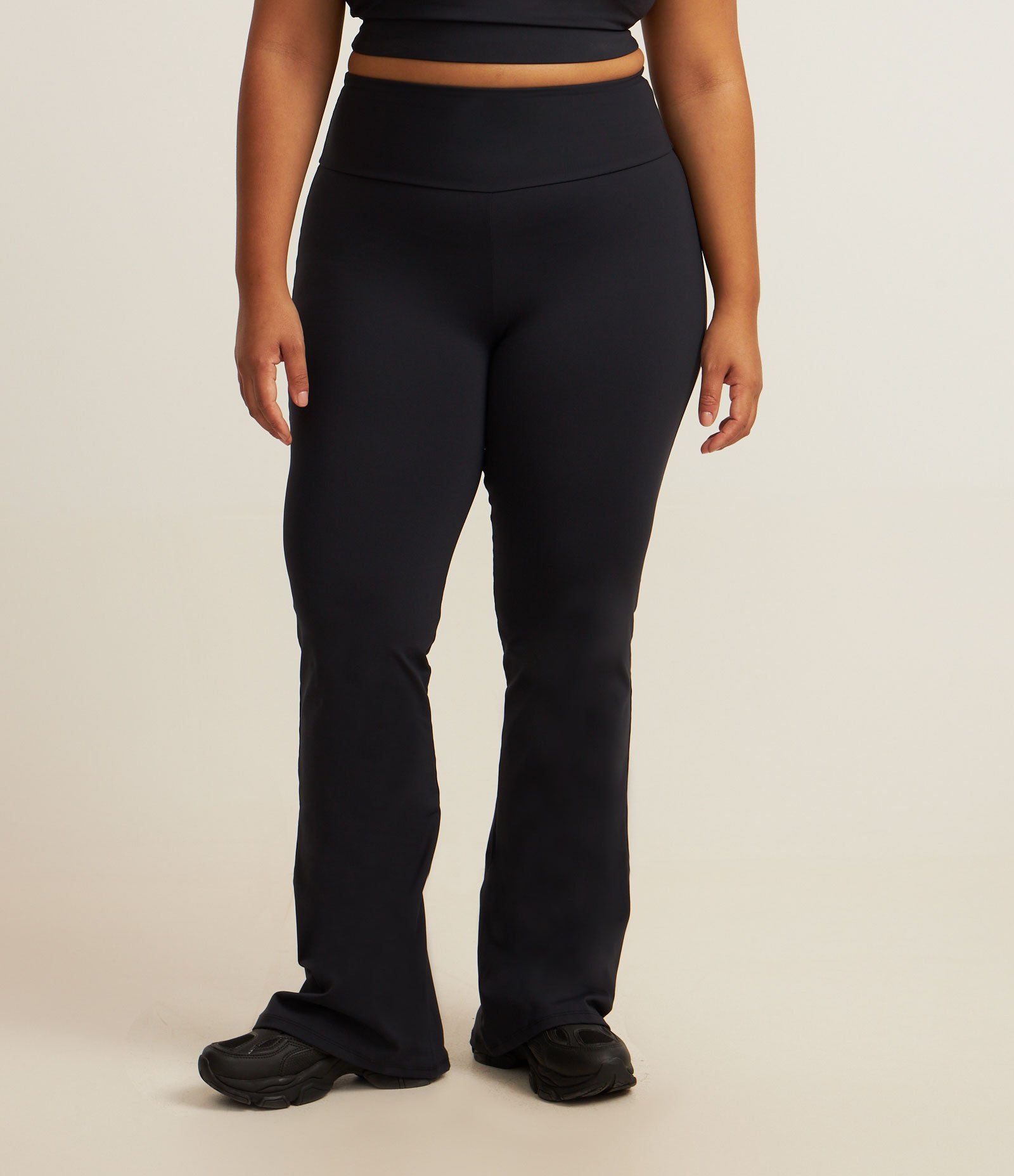 Calça Bailarina Esportiva Tecnologia Dry Curve & Plus Size Preto 2