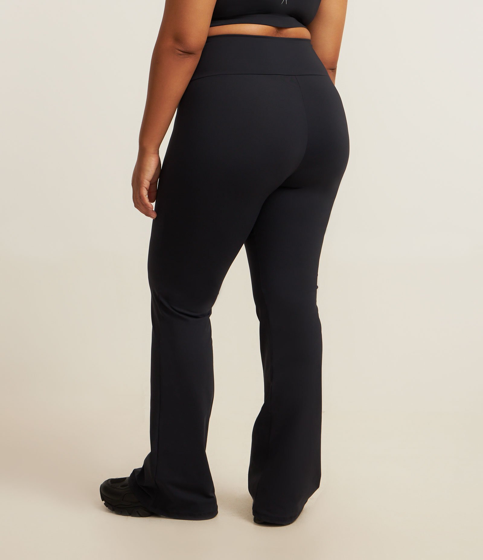 Calça Bailarina Esportiva Tecnologia Dry Curve & Plus Size Preto 3