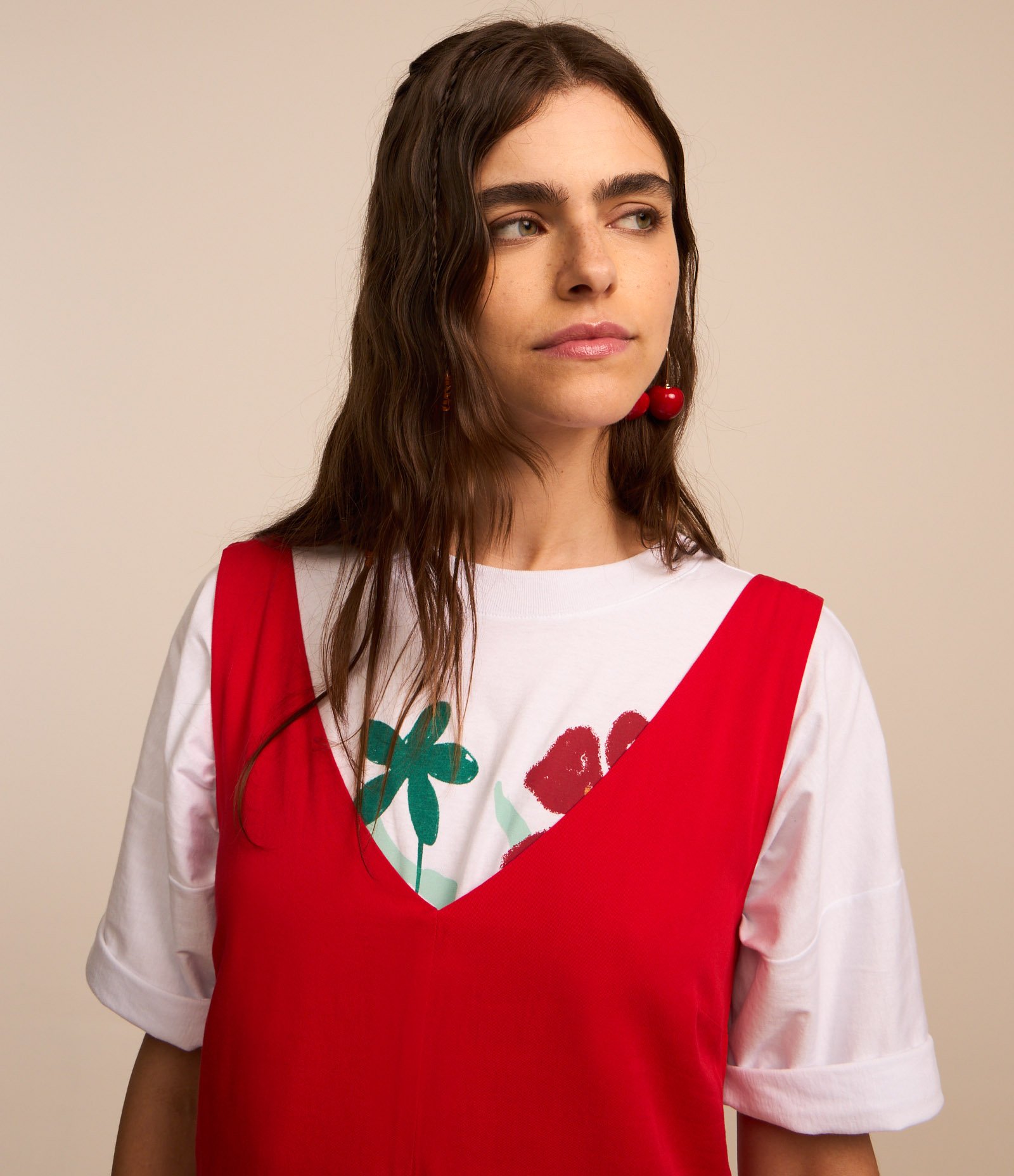 Macaquinho em Viscose com Bolsos Laterais Vermelho 4