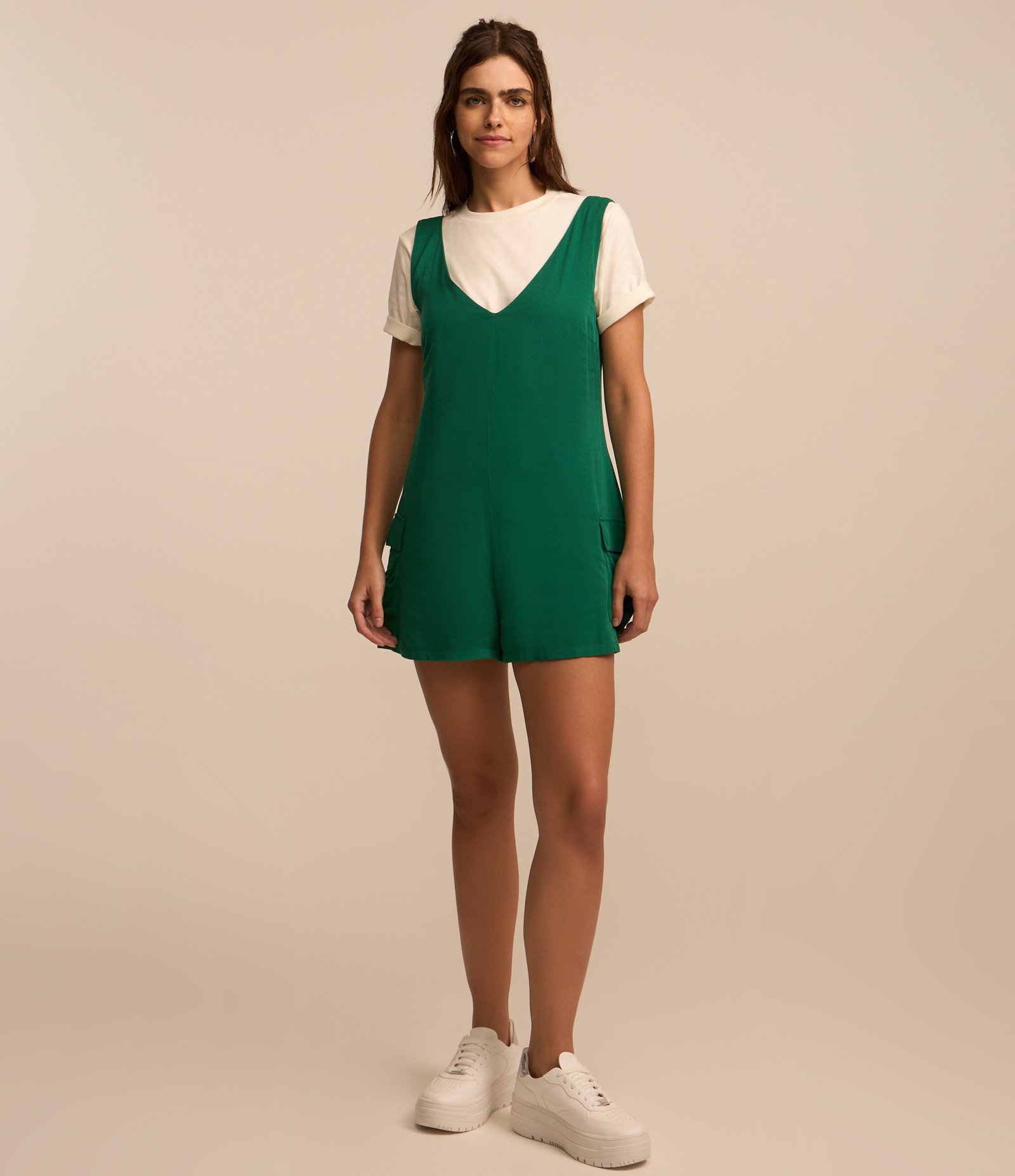 Macaquinho em Viscose com Bolsos Laterais Verde 2