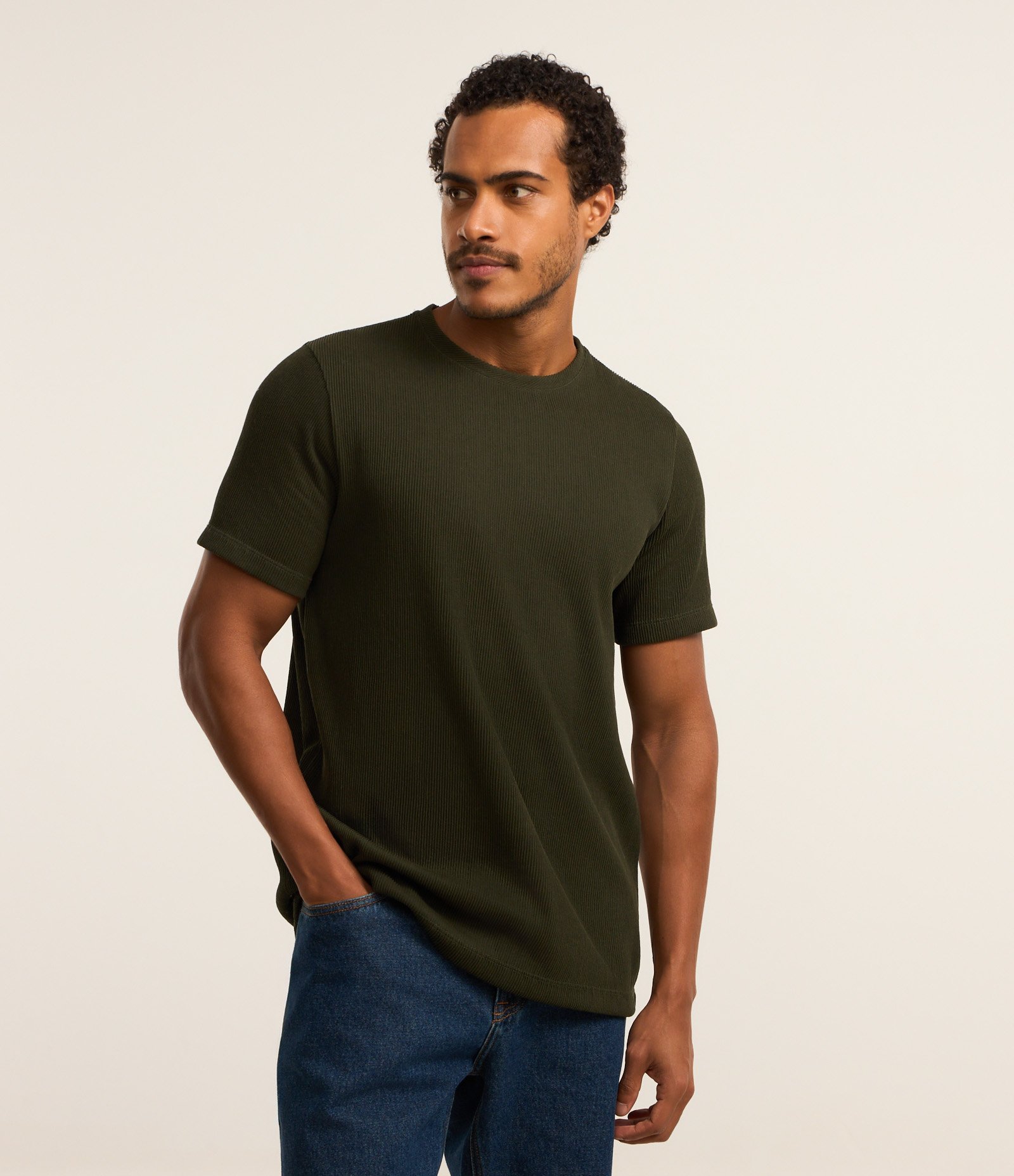 Camiseta Regular em Algodão Texturizado Verde Escuro 5