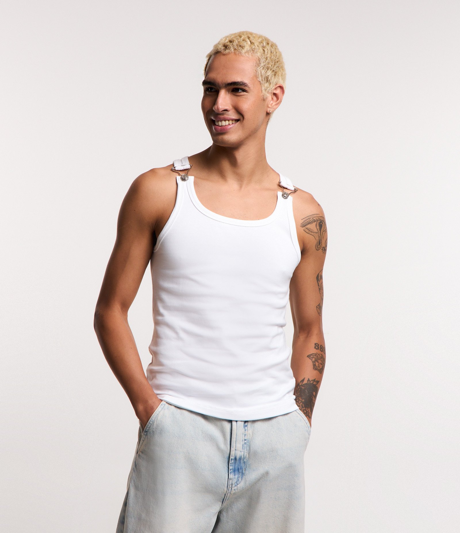 Regata Regular em Algodão com Presilhas de Metal nos Ombros Branco 1