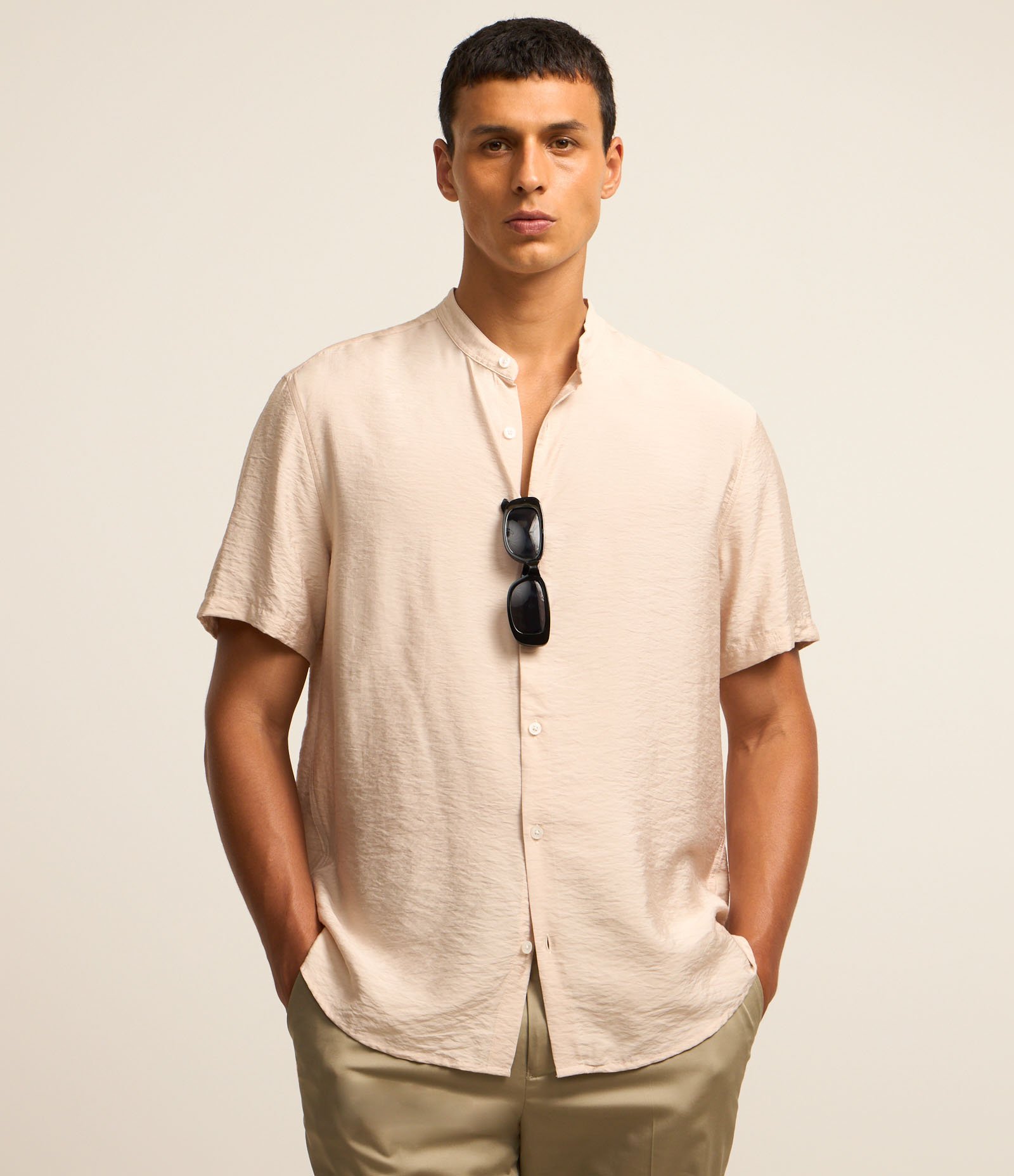 Camisa Slim em Airflow com Gola Padre e Textura Bege 1
