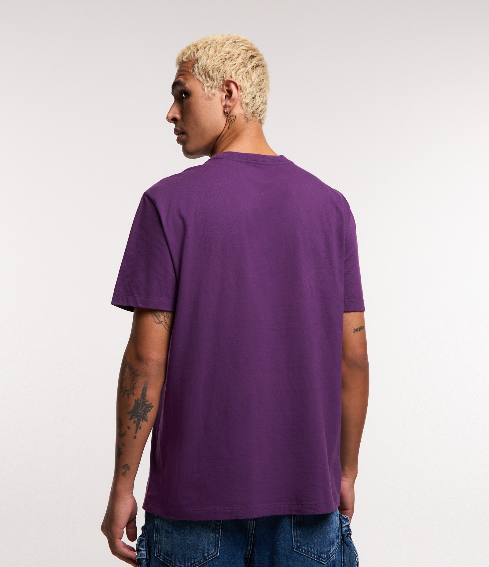 Camiseta Comfort em Algodão com Bordado Faith Roxo 3