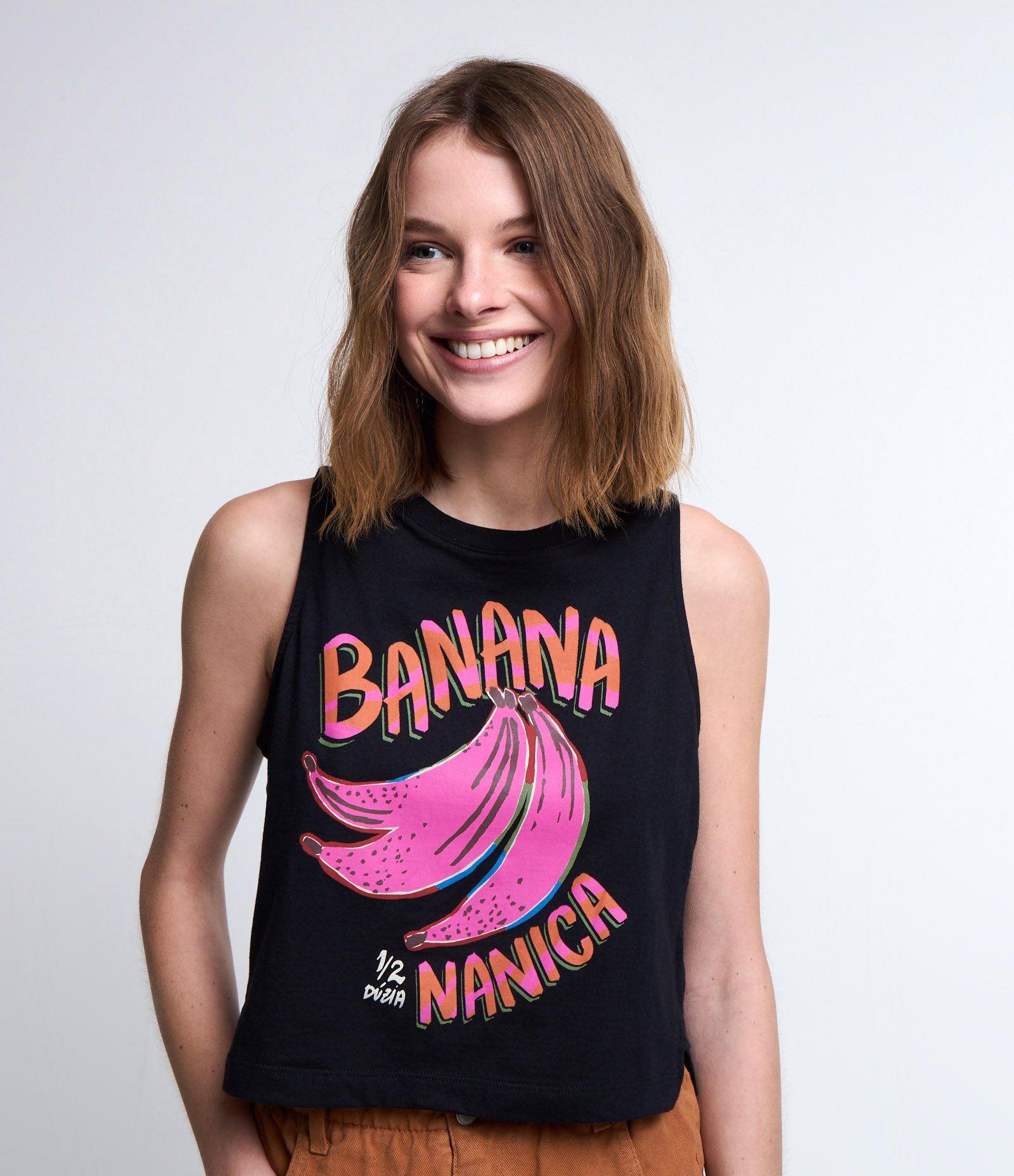 Blusa sem Manga em Algodão e Estampa Banana Nanica Preto 1
