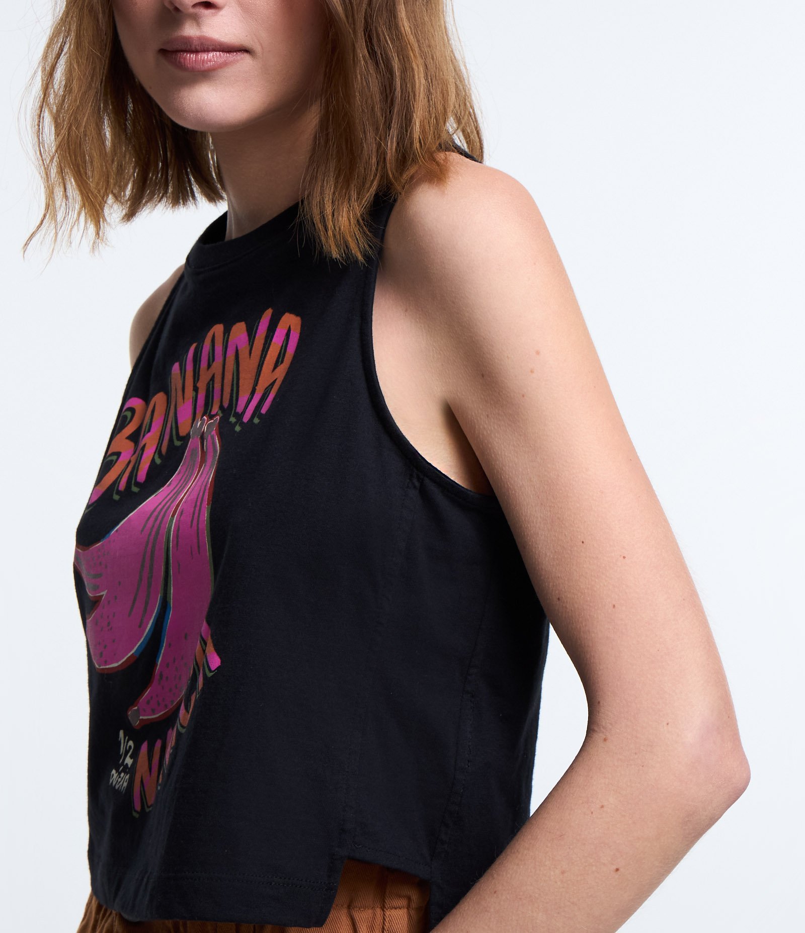 Blusa sem Manga em Algodão e Estampa Banana Nanica Preto 3