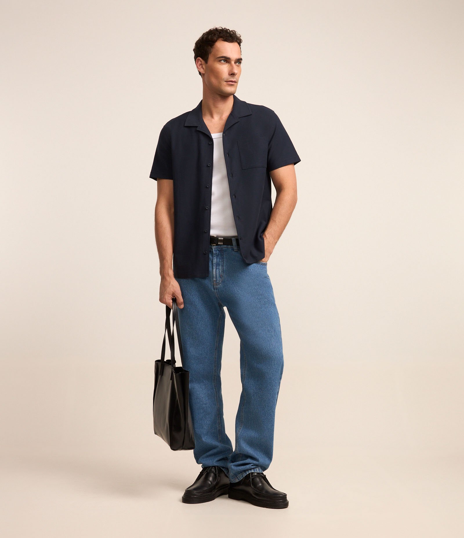 Camisa em Piquet com Textura e Bolso Frontal Azul Marinho 2