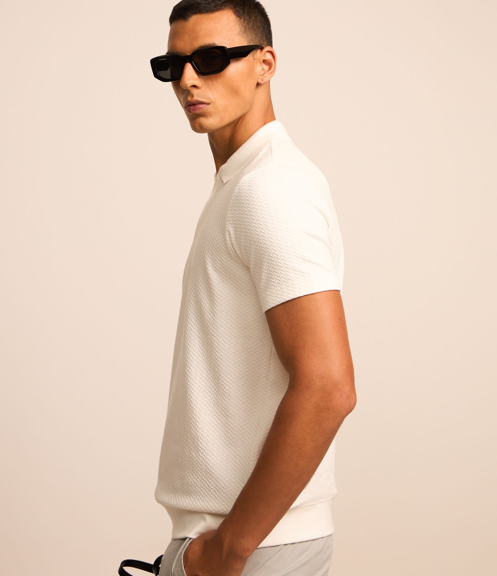 Camisa Polo Slim em Algodão com Textura e Zíper Branco Neve 4