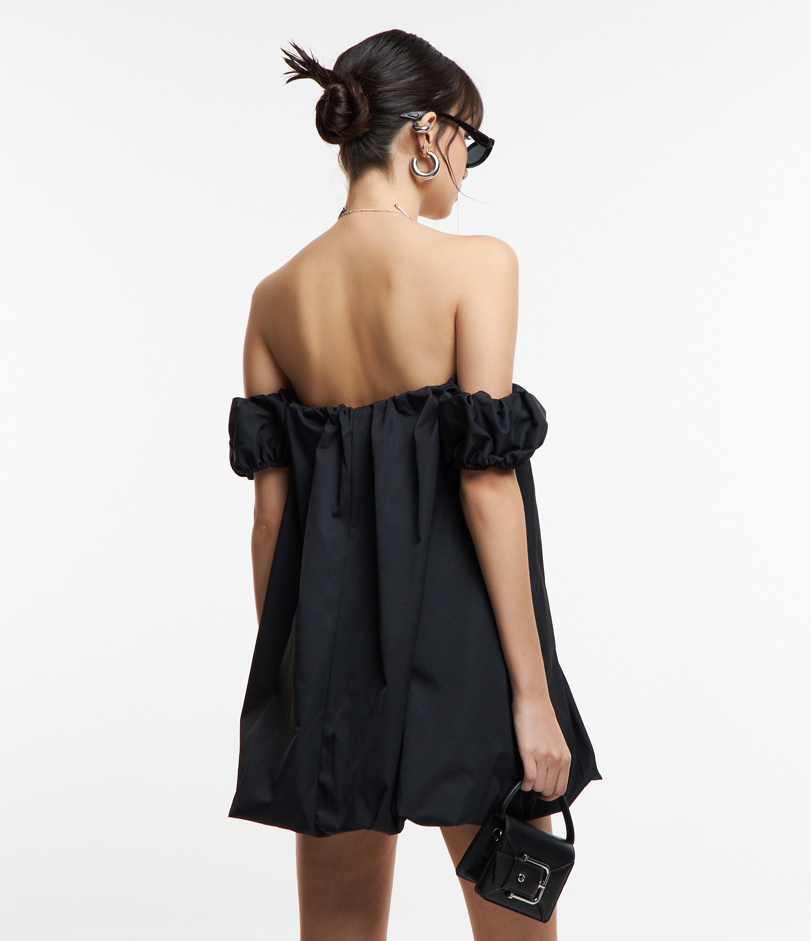 Vestido Curto Balonê Ombro a Ombro Preto 3