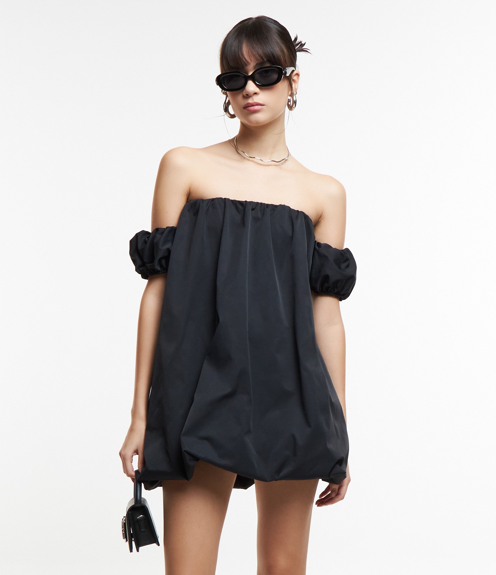 Vestido Curto Balonê Ombro a Ombro Preto 5
