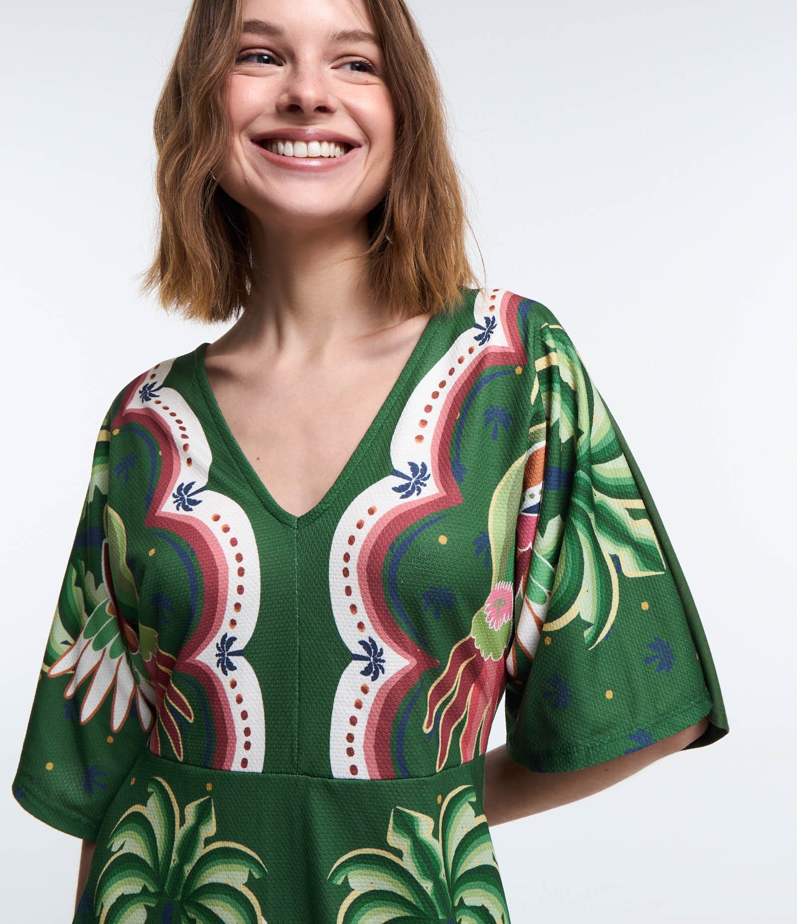 Vestido Curto Texturizado e Estampa Tropical Verde 4