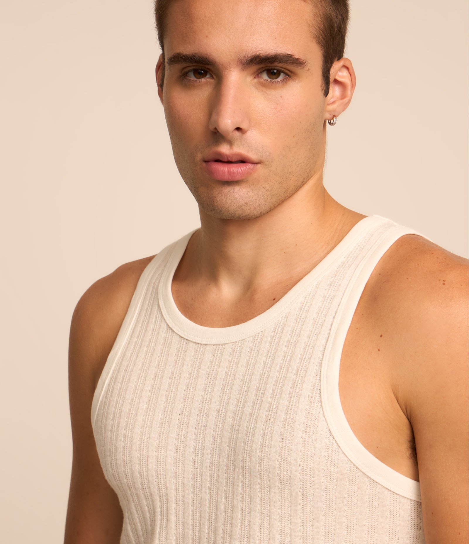 Regata em Viscose com Textura Muscle Cloud Dancer 3