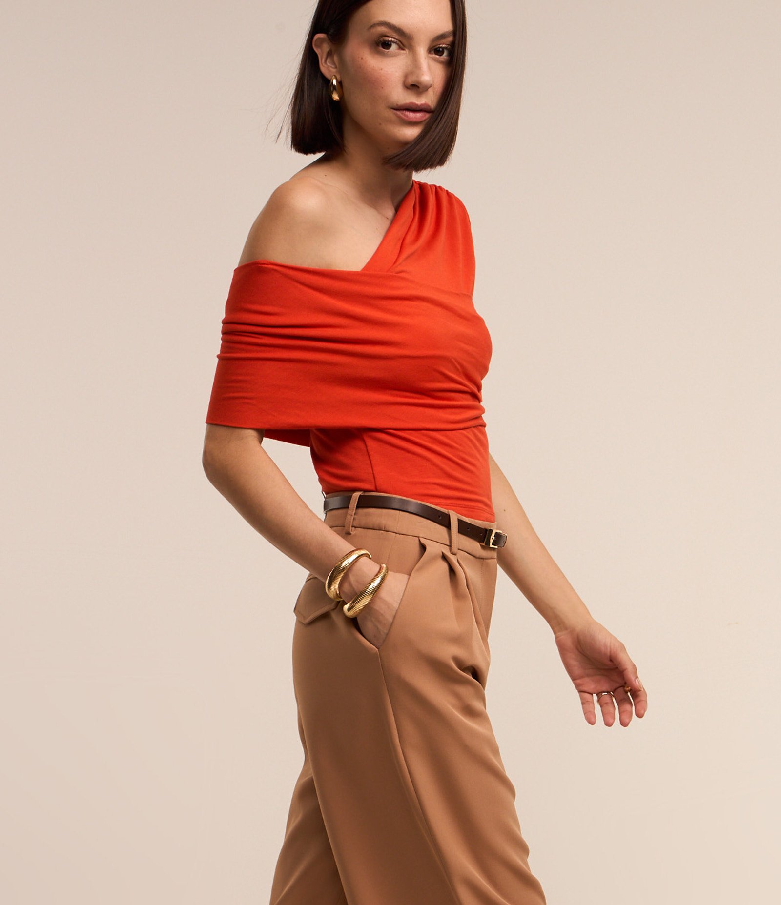 Blusa em Moletinho com Transpasse Frontal e Detalhe Franzido Laranja 1