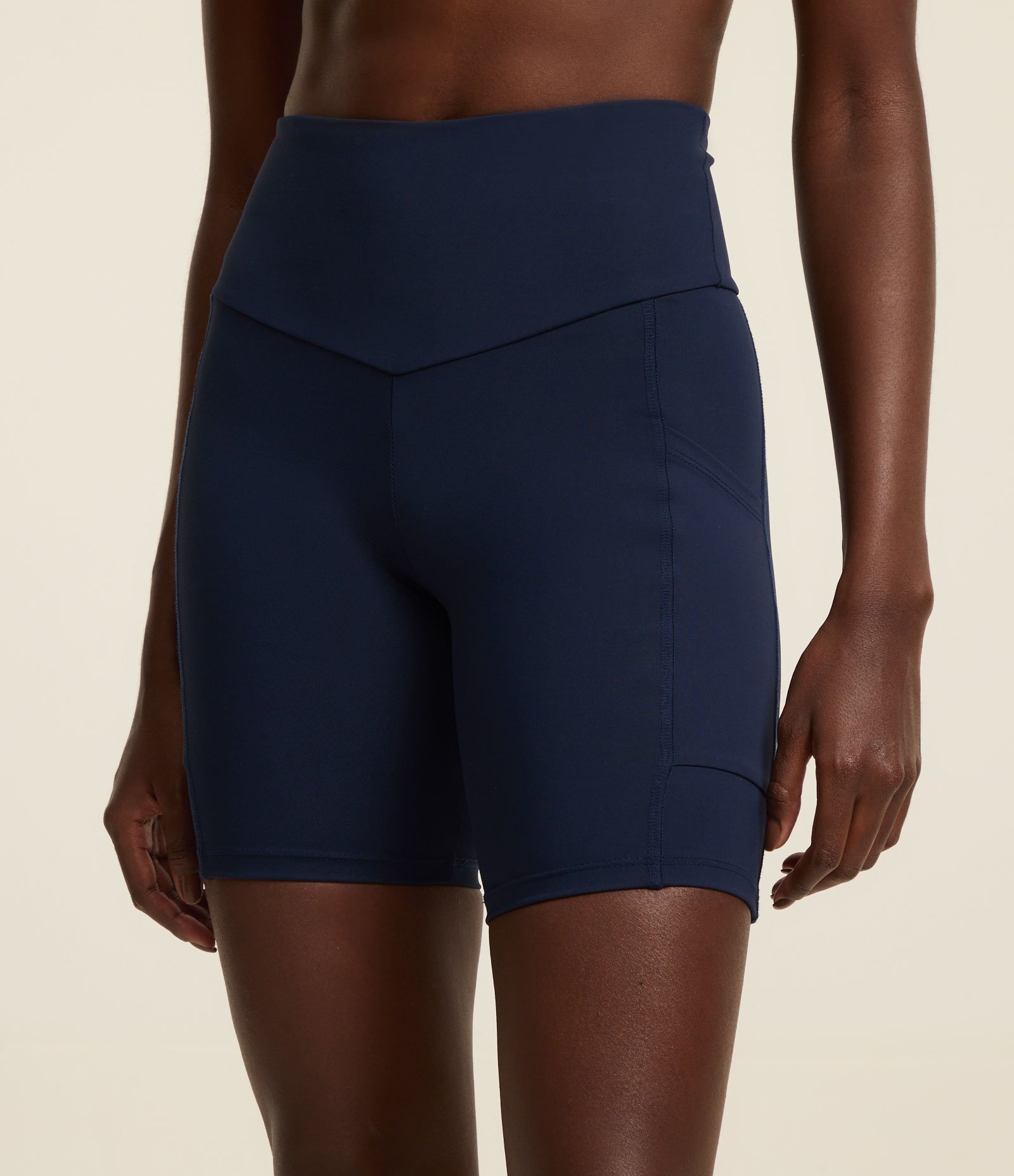 Bermuda Esportiva em Poliamida Básica Azul 2