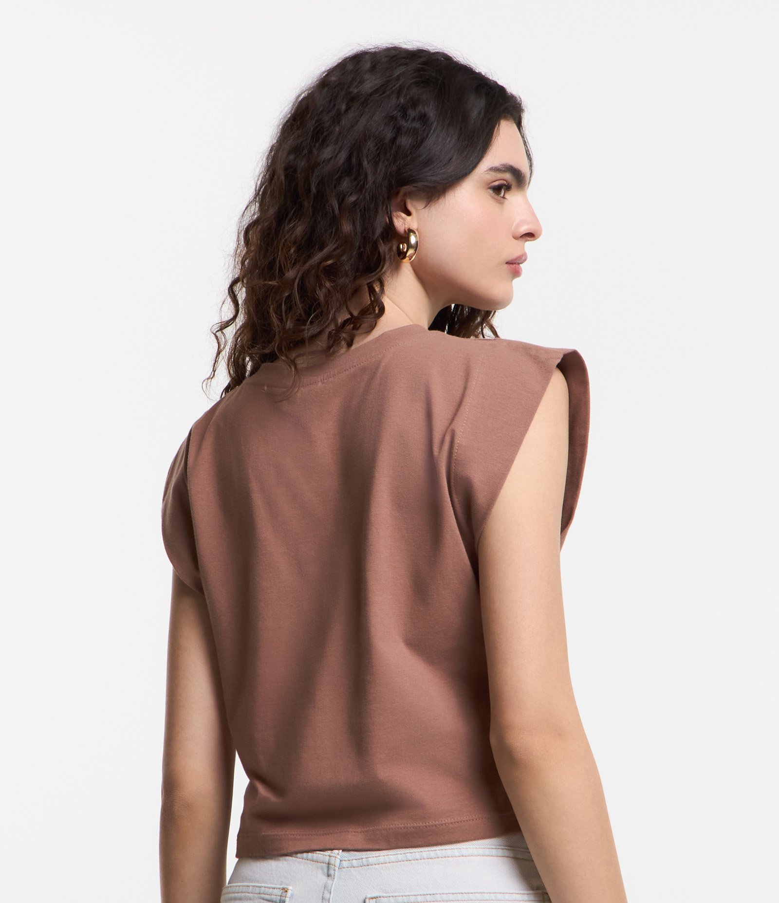 Blusa sem Manga em Algodão Efeito Ombreira Marrom 3