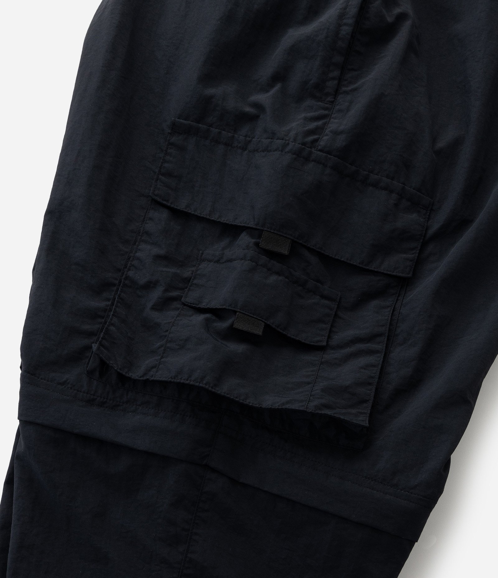 Calça Paper Touch Vira Bermuda com Puxador na Barra Preto 14