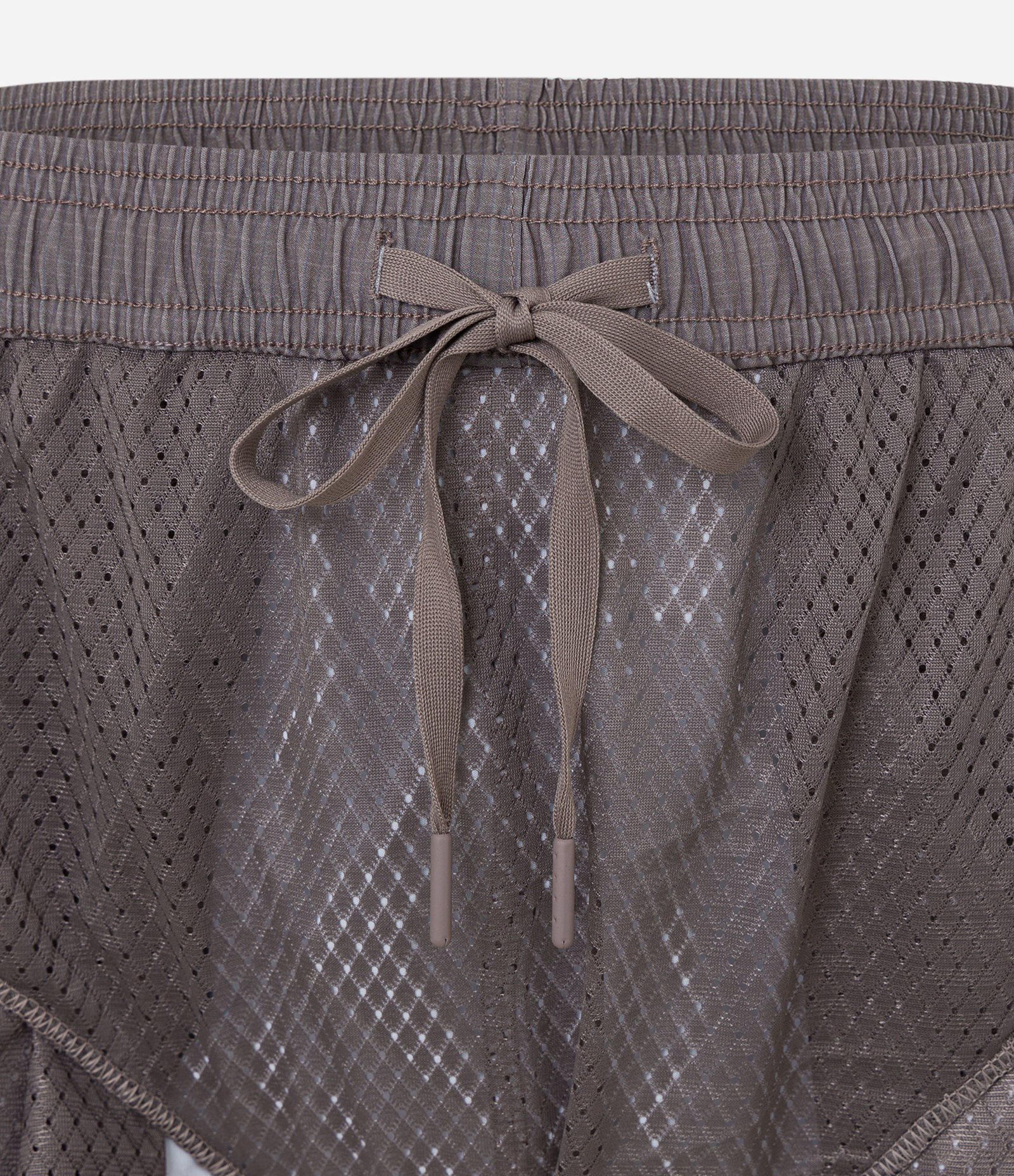 Bermuda Esportiva com Xadrez e Degrade na Barra Cinza 7