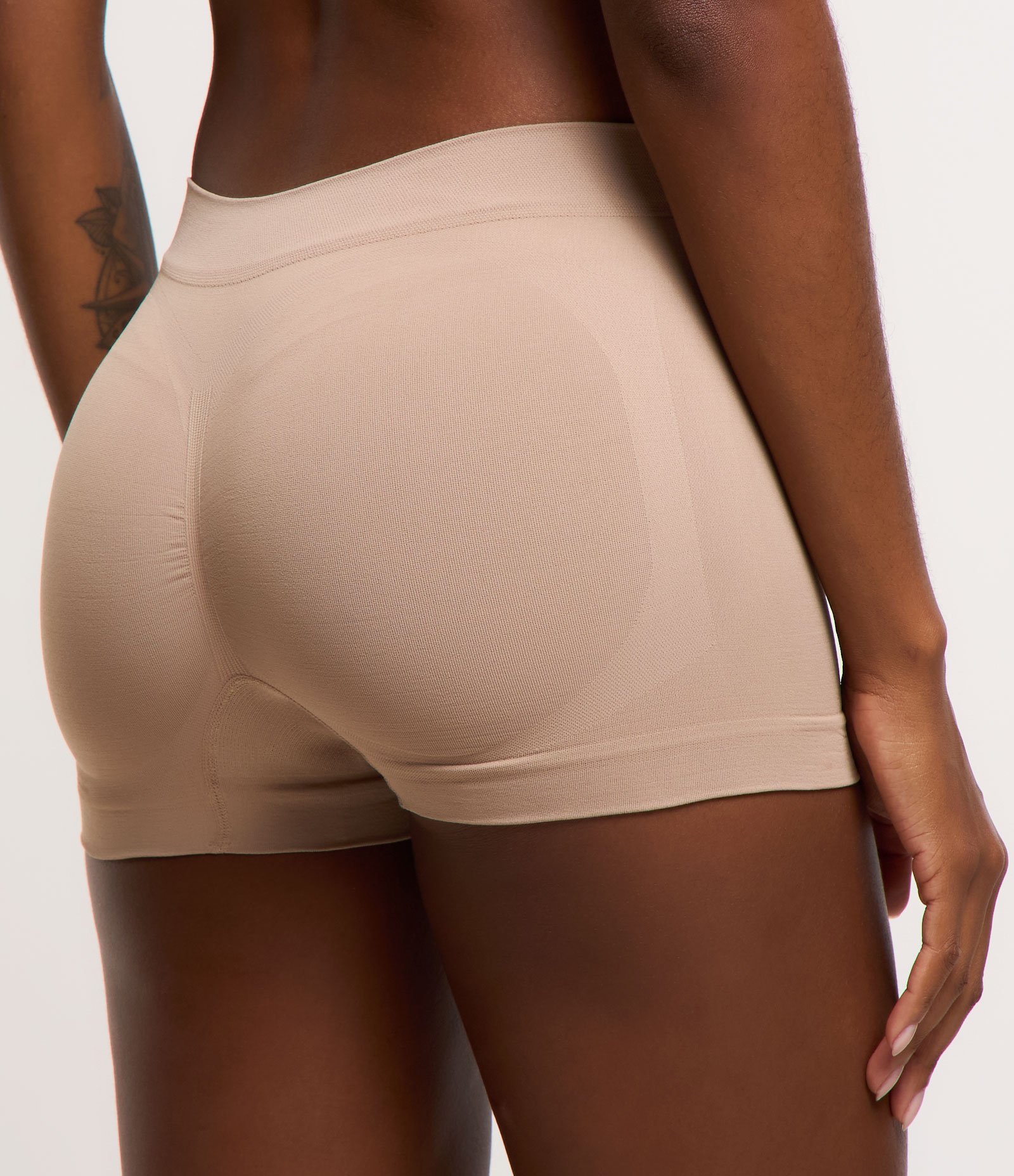 Calcinha Boxer Sem Costura Bumbum Perfeito Trifil Bege 2