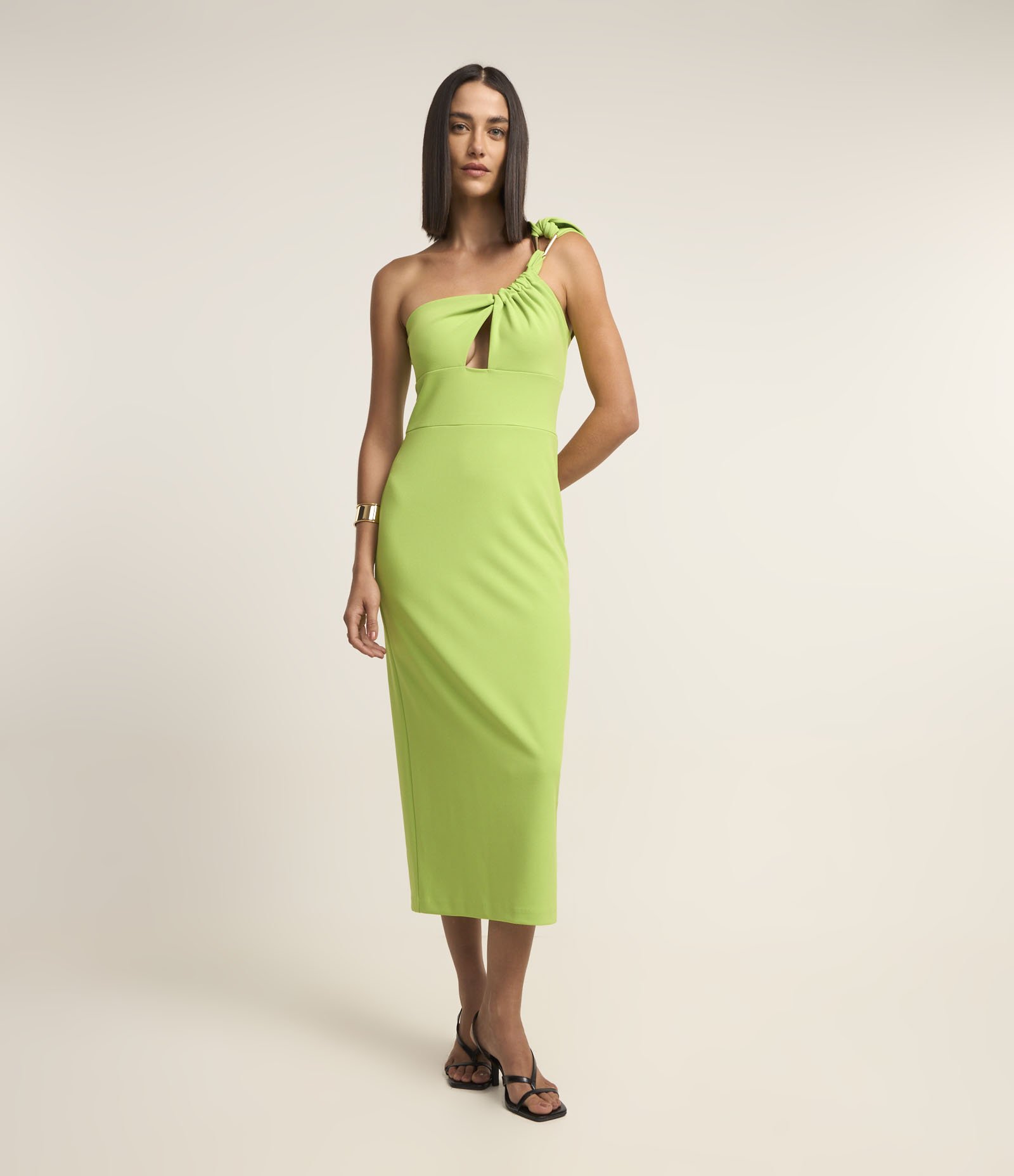 Vestido Midi Ombro Só em Crepe com Fivela no Ombro Verde 2
