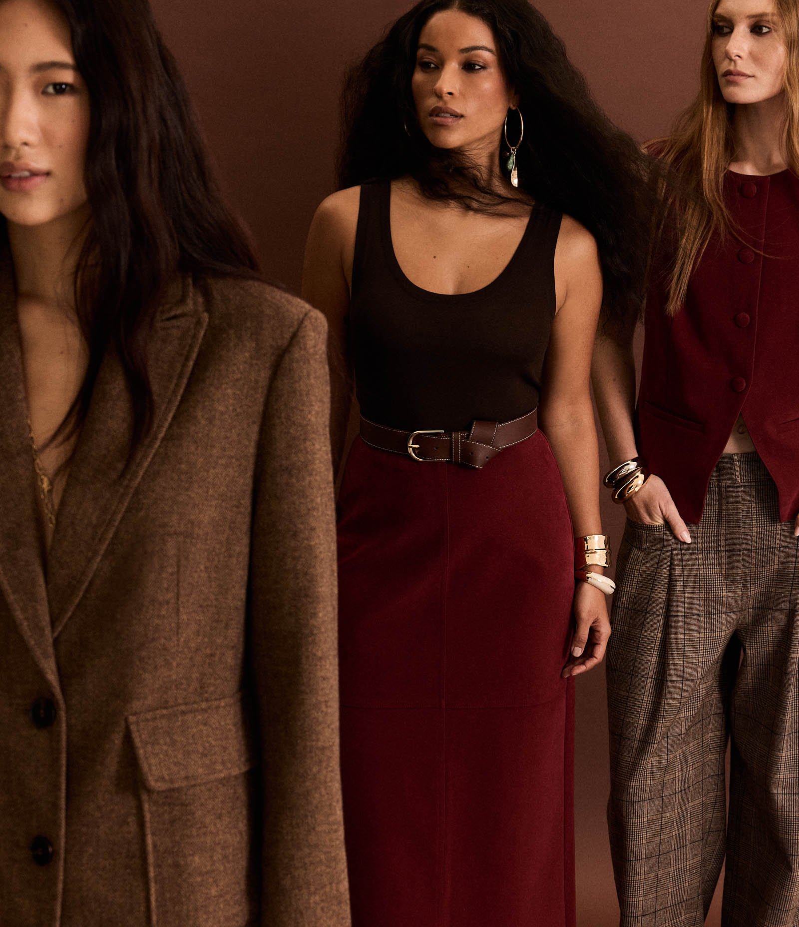 Blusa Sem Manga em Tricô Leve com Gola U Marrom 4