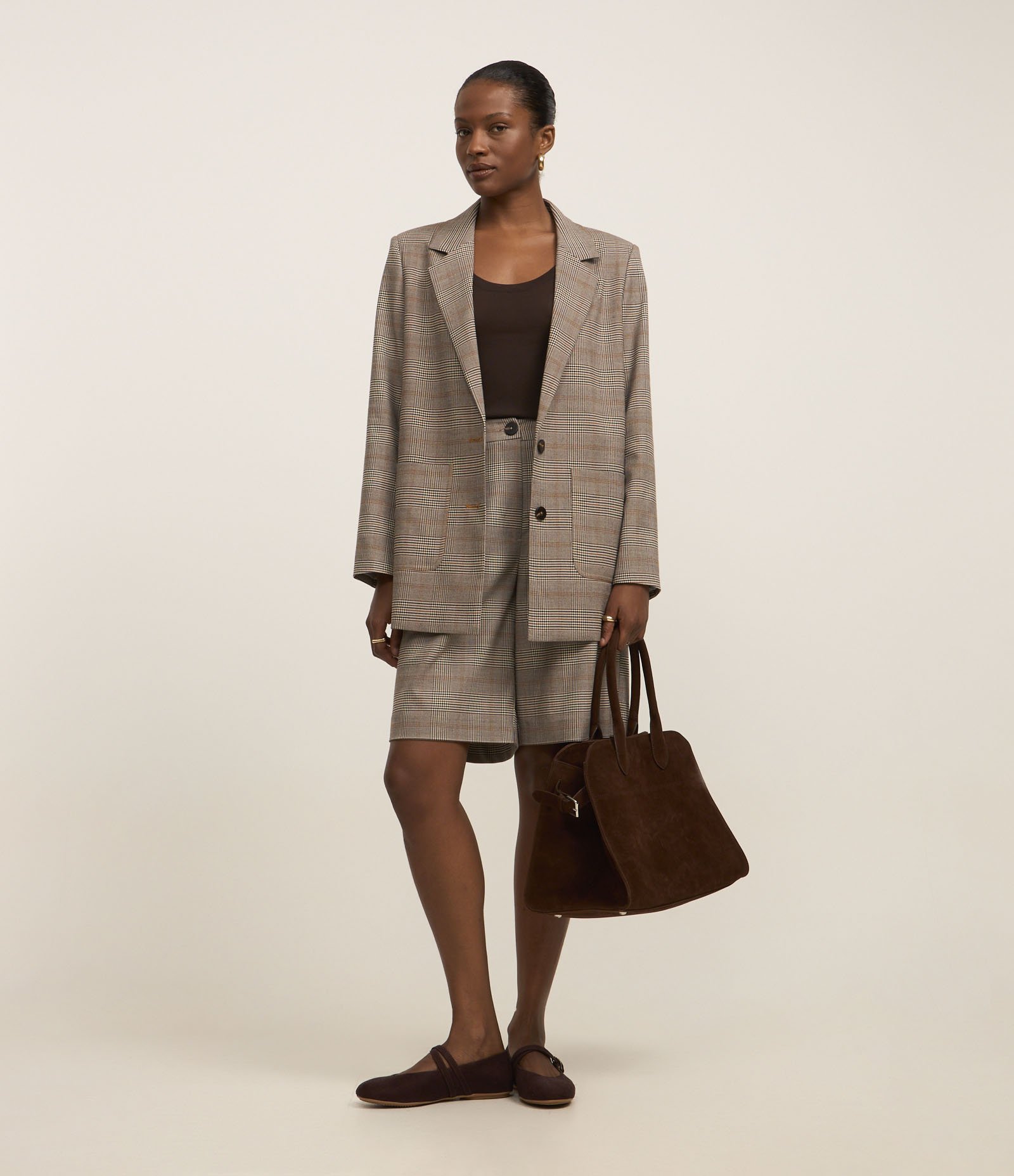 Blusa Sem Manga em Tricô Leve com Gola U Marrom 6