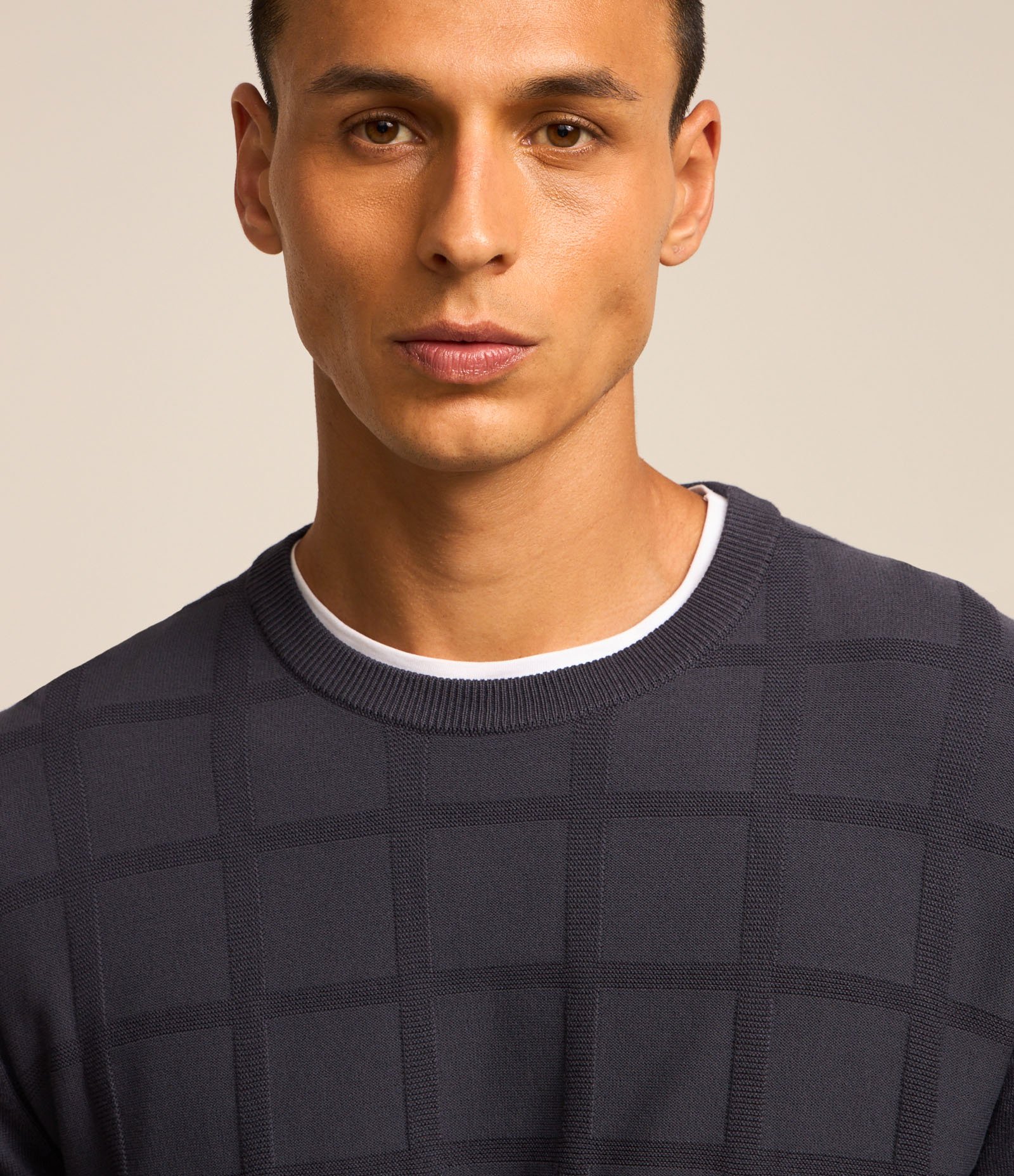 Suéter em Tricô com Textura Quadriculada 4