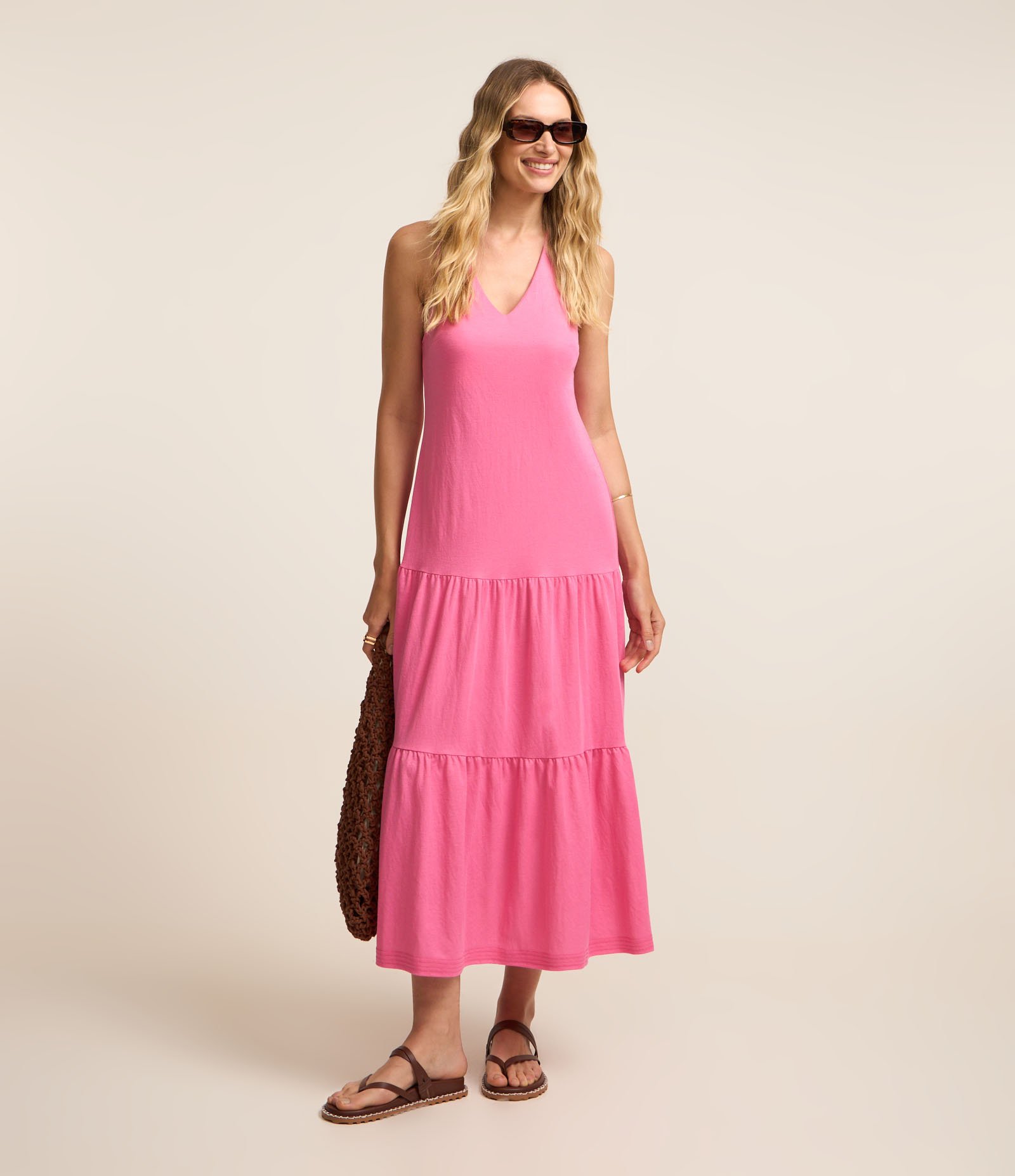 Vestido Evasê Midi em Piquet com Alça Cruzada com Nó Rosa 1