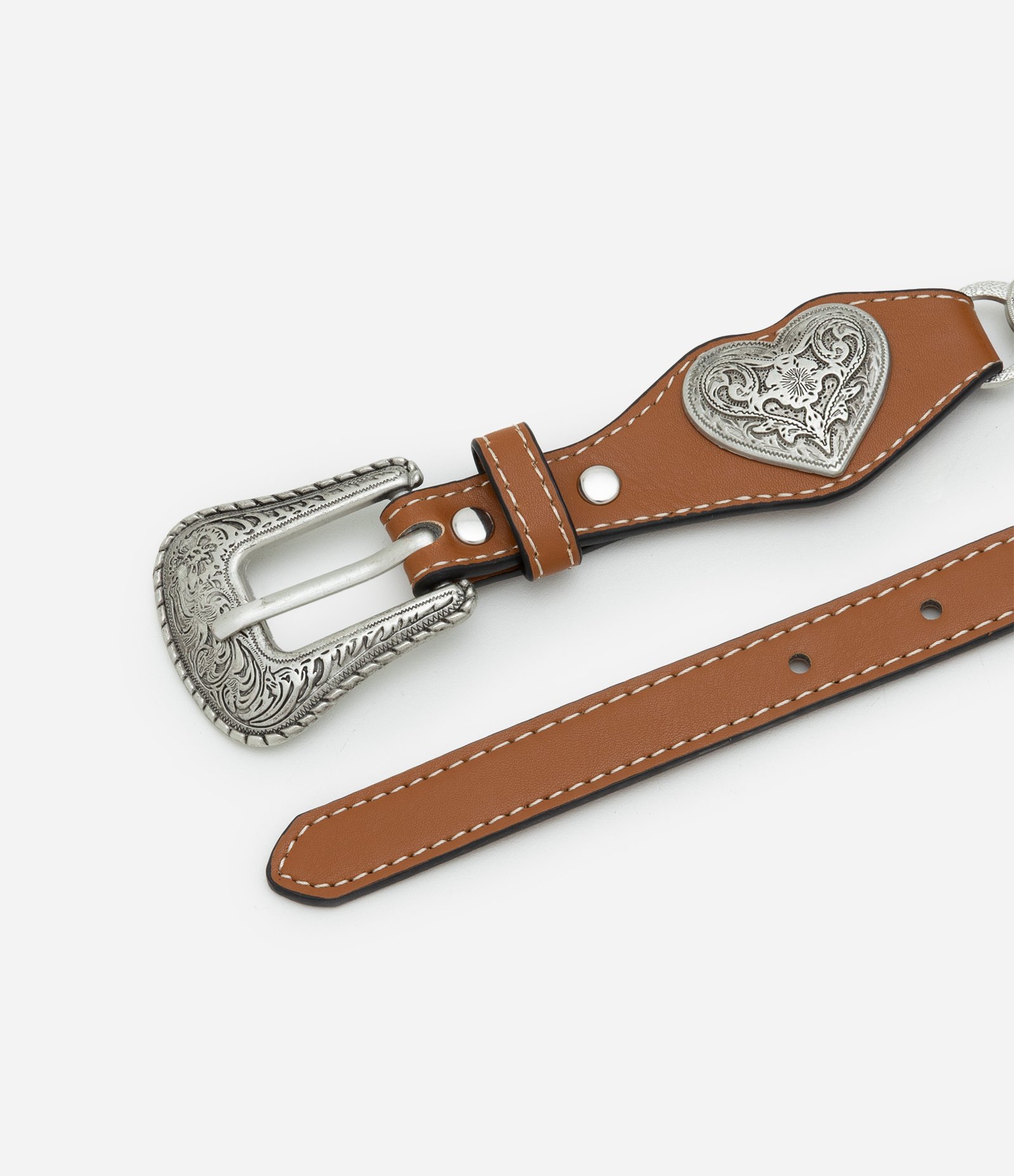 Cinto Estreito em PU com Elos e Detalhe em Coração Marrom e Prata 2