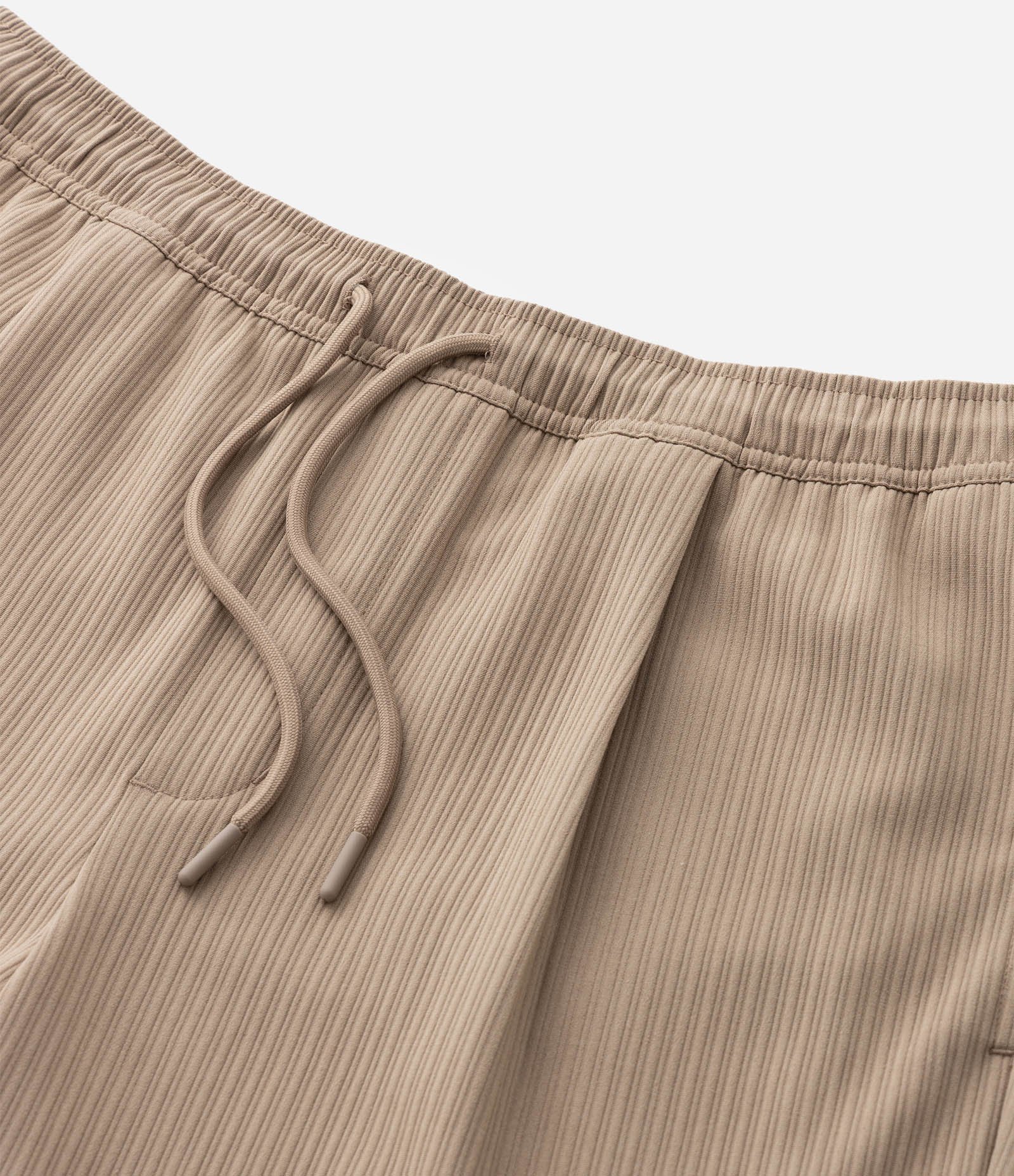 Bermuda com Cós Elástico e Textura Canelada 7