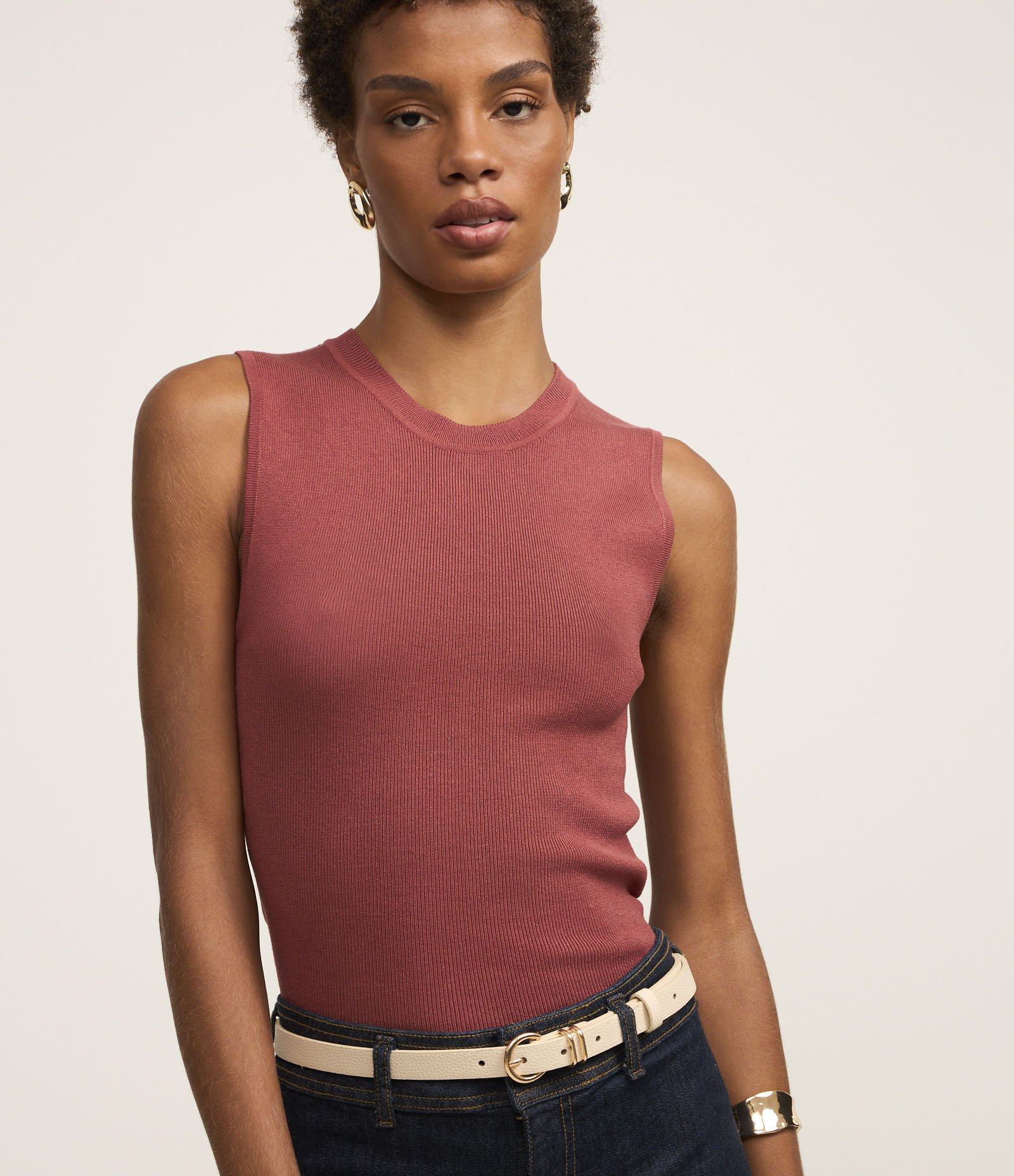 Blusa Sem Manga em Tricô Canelado com Gola Redonda Terracota 1