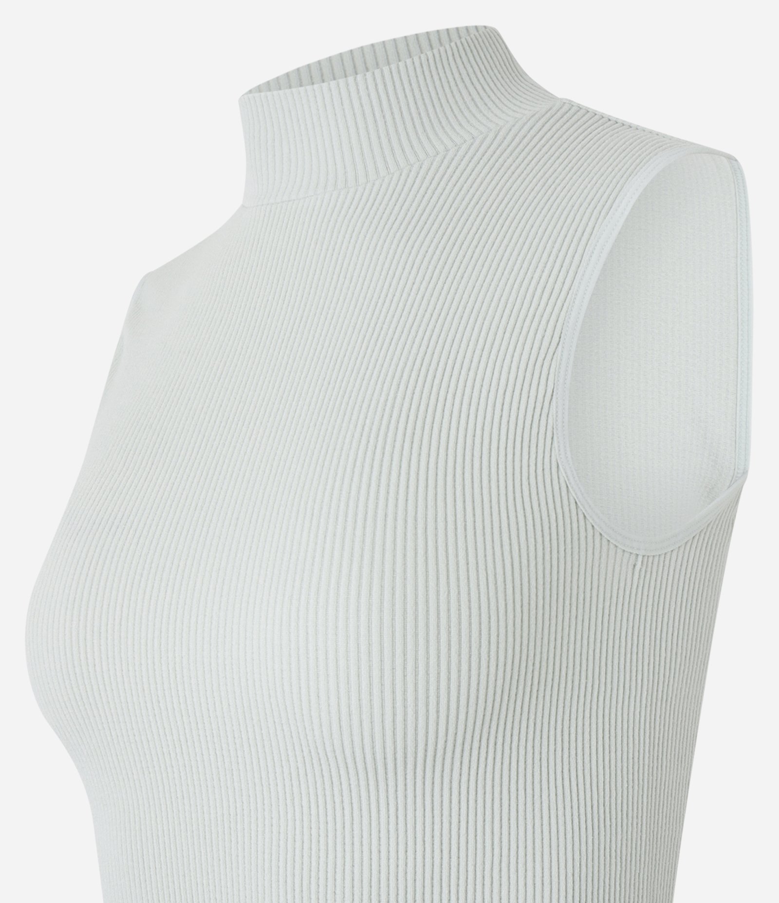 Blusa Regata em Poliamida Canelada Sem Costura e com Golinha Alta Cinza Claro 2