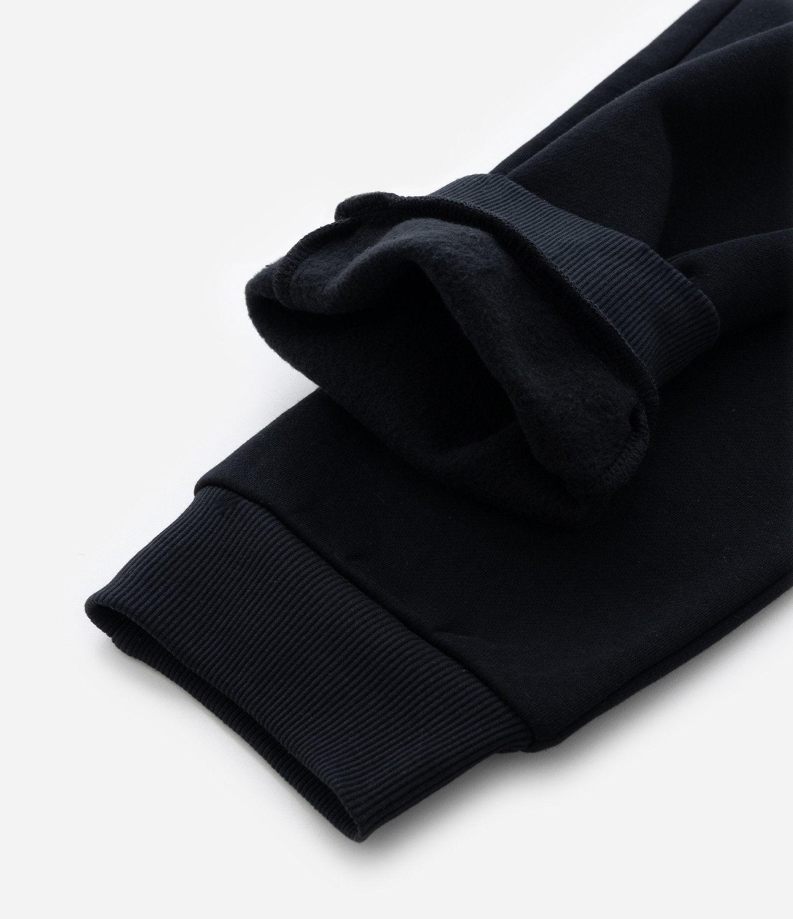 Calça Jogger em Moletom com Forro Fleece Preto 7