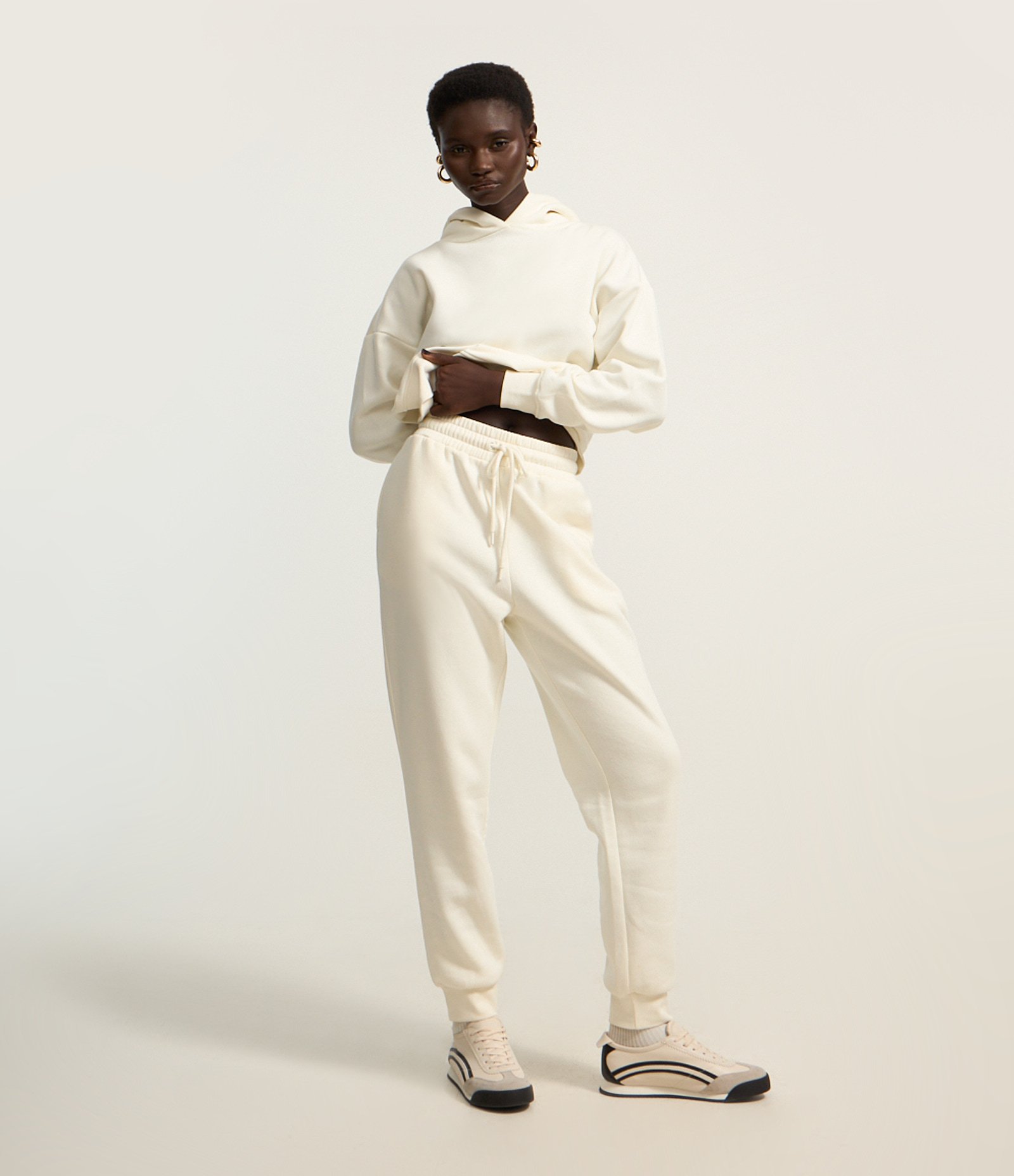 Calça Jogger em Moletom com Forro Fleece Branco 1