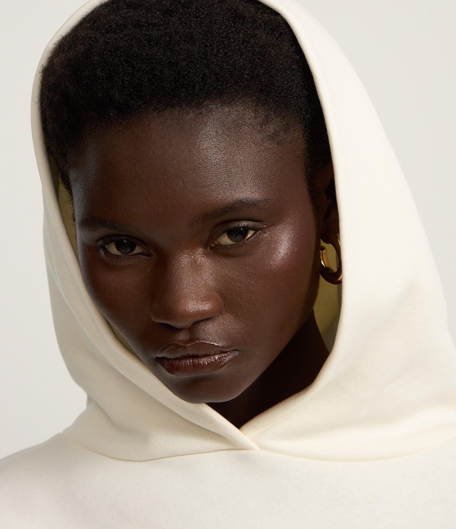 Casaco Fechado Básico em Moletom com Forro Fleece Branco 4