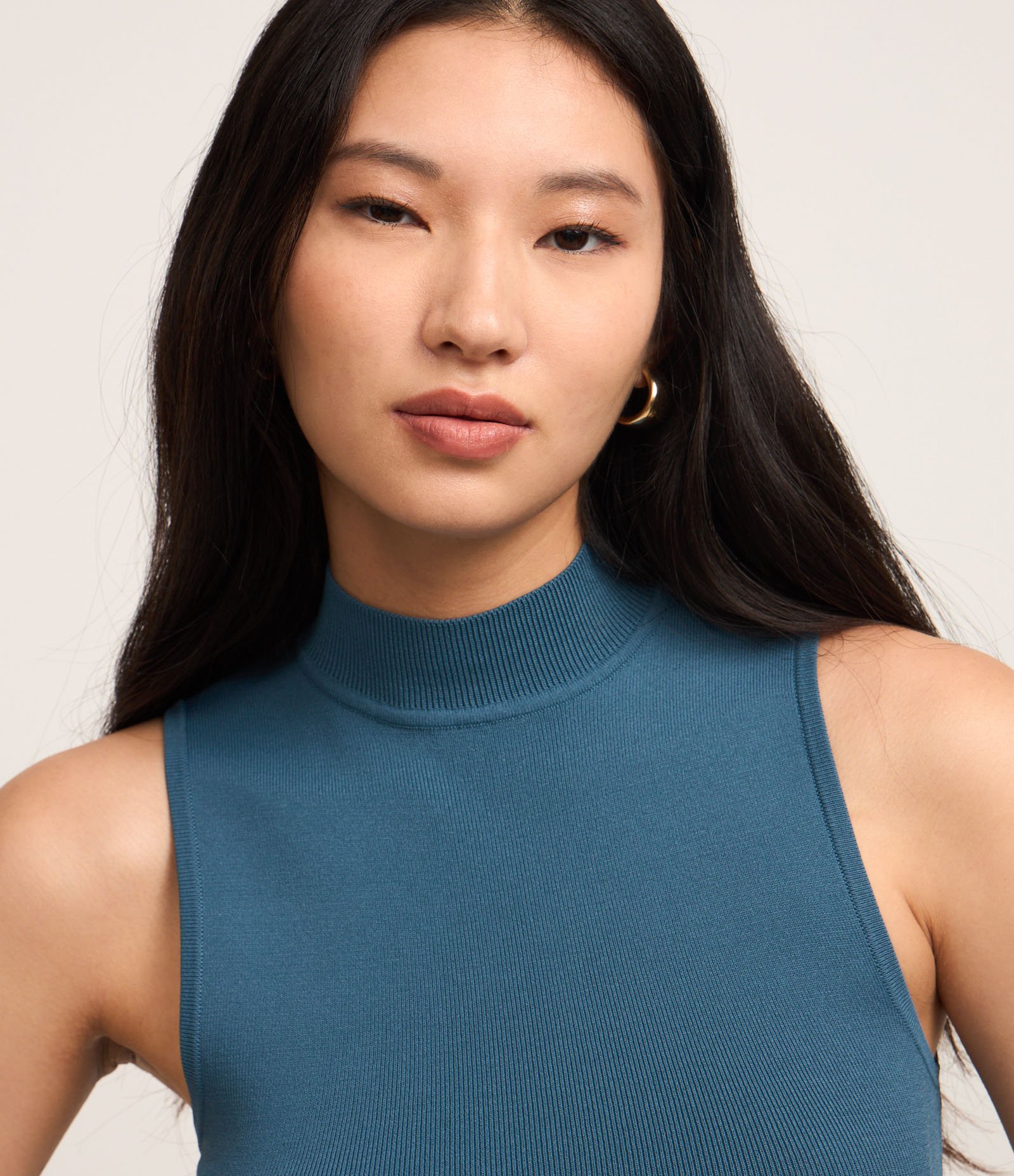 Blusa em Tricô com Golinha e Textura Canelada Azul 4