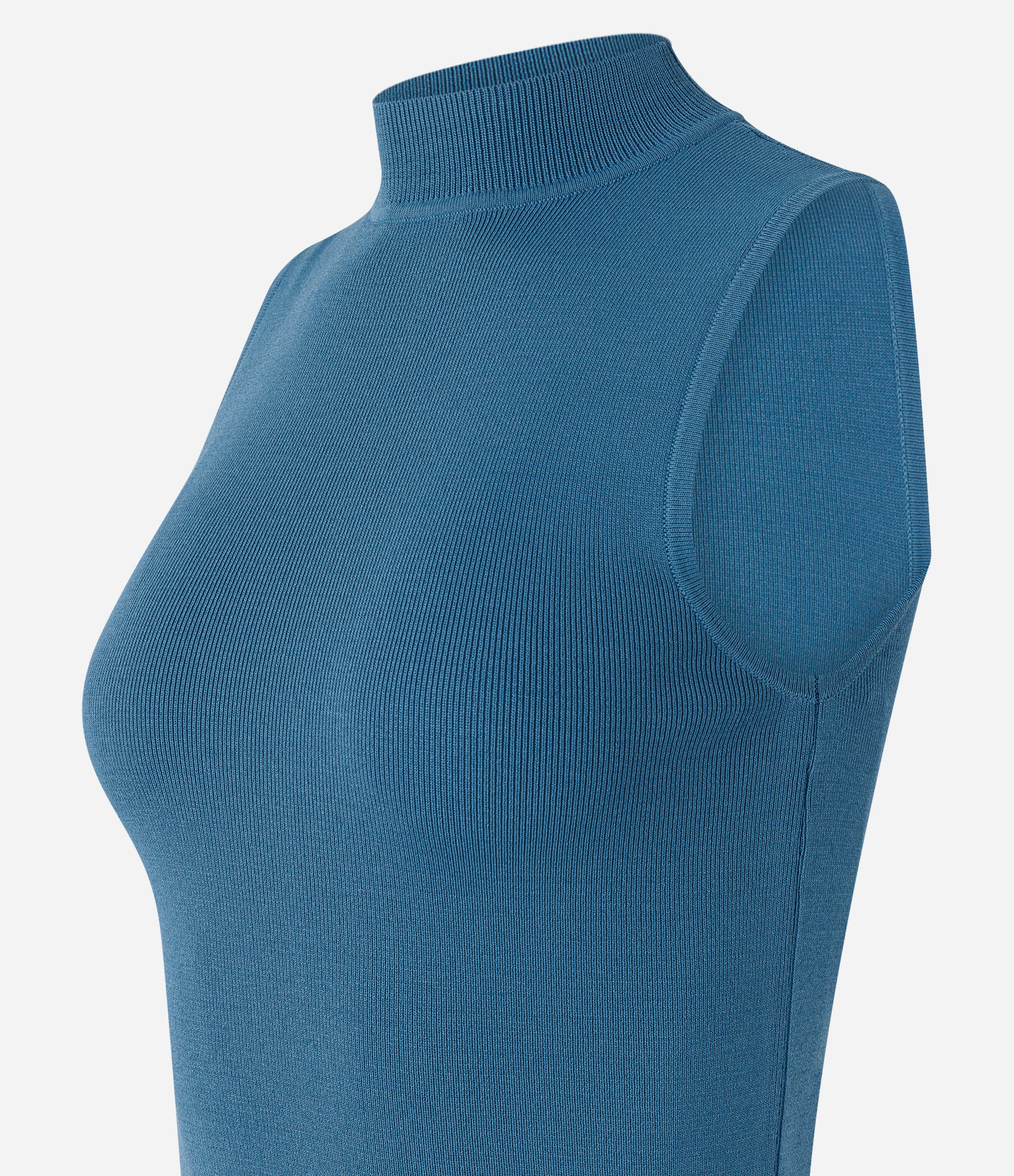 Blusa em Tricô com Golinha e Textura Canelada Azul 6