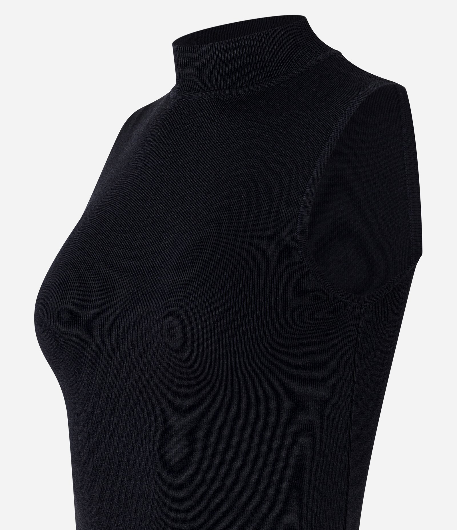 Blusa em Tricô com Golinha e Textura Canelada Preto 6