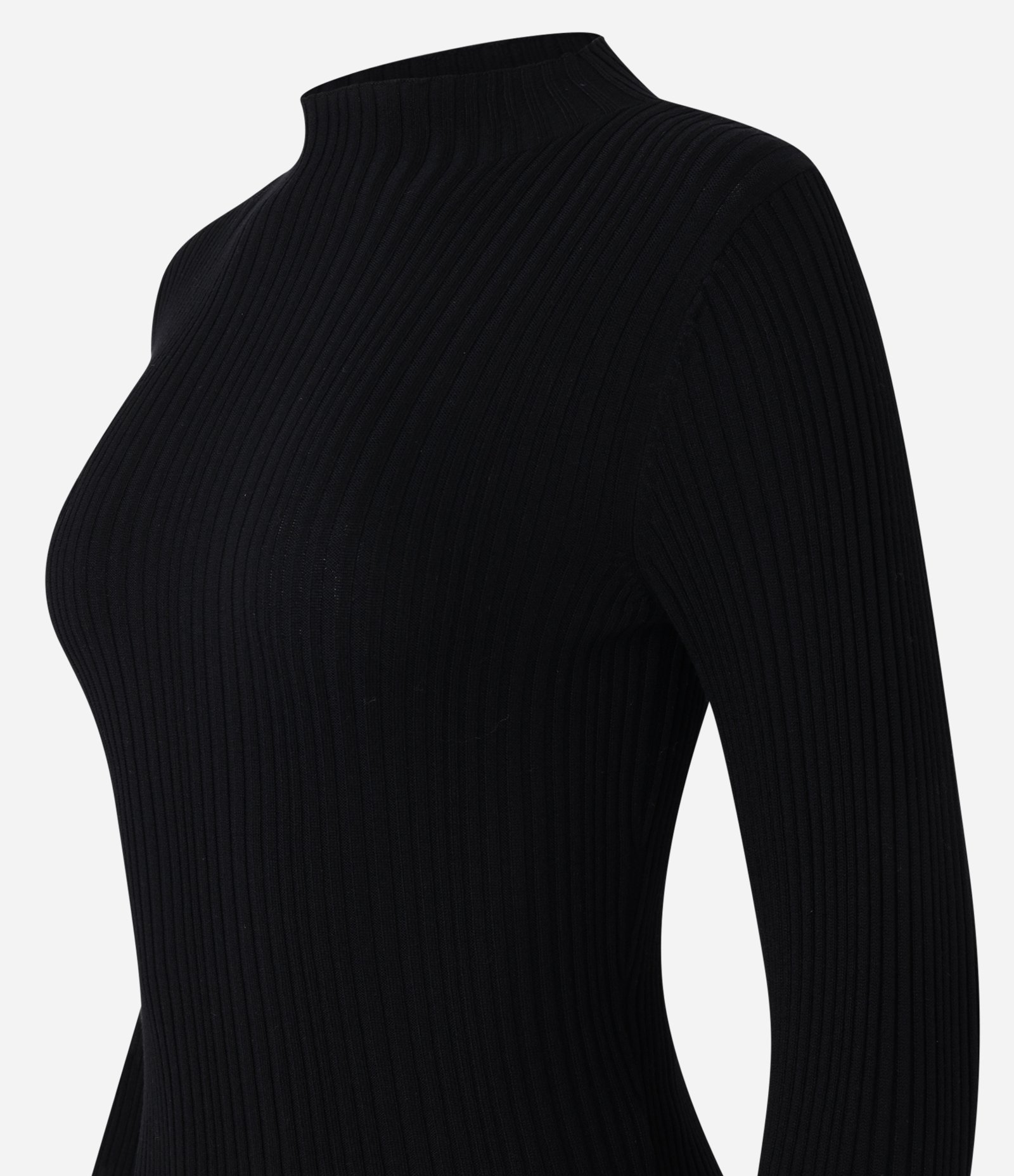 Blusa em Tricô com Golinha Alta Preto 5