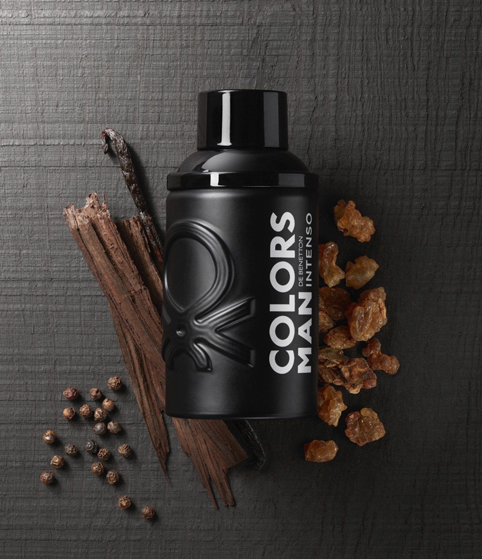 Perfume Benetton United Colors Man Black Intenso Masculino Eau de Parfum 200ml 2