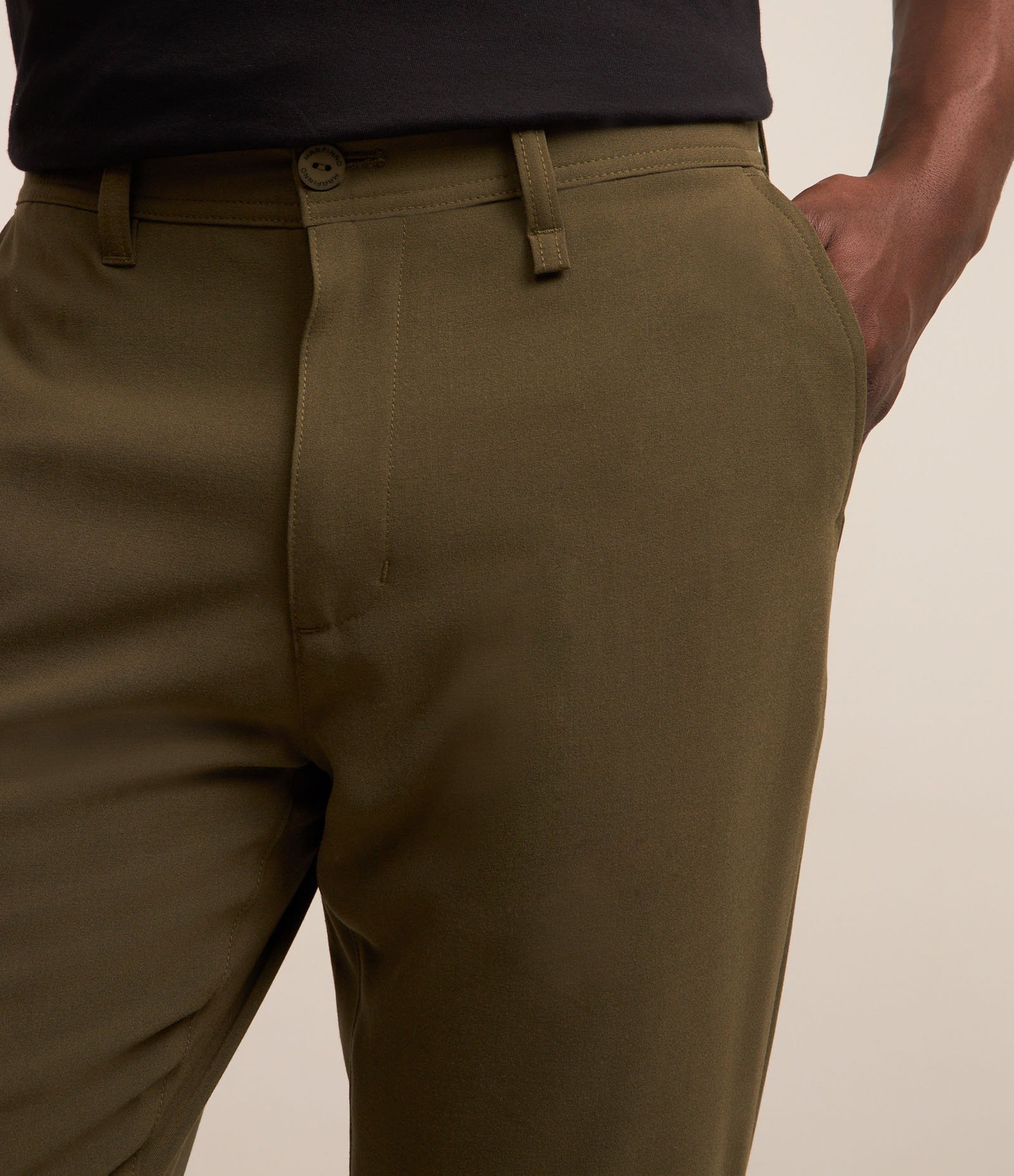 Calça Básica Slim Cropped Alfaiatada com Elastano 4