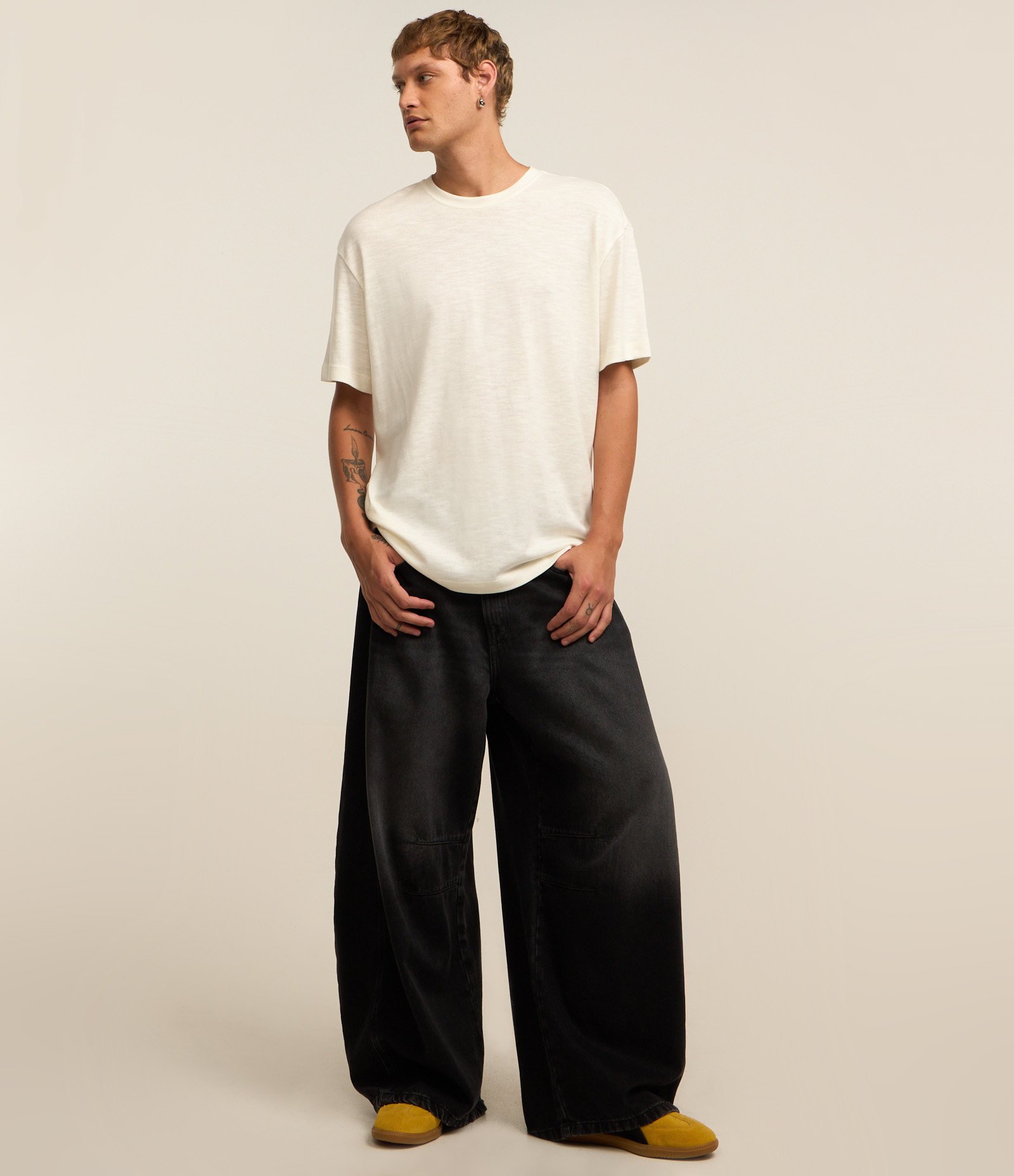 Camiseta Relaxed Básica em Flamê Branco 2