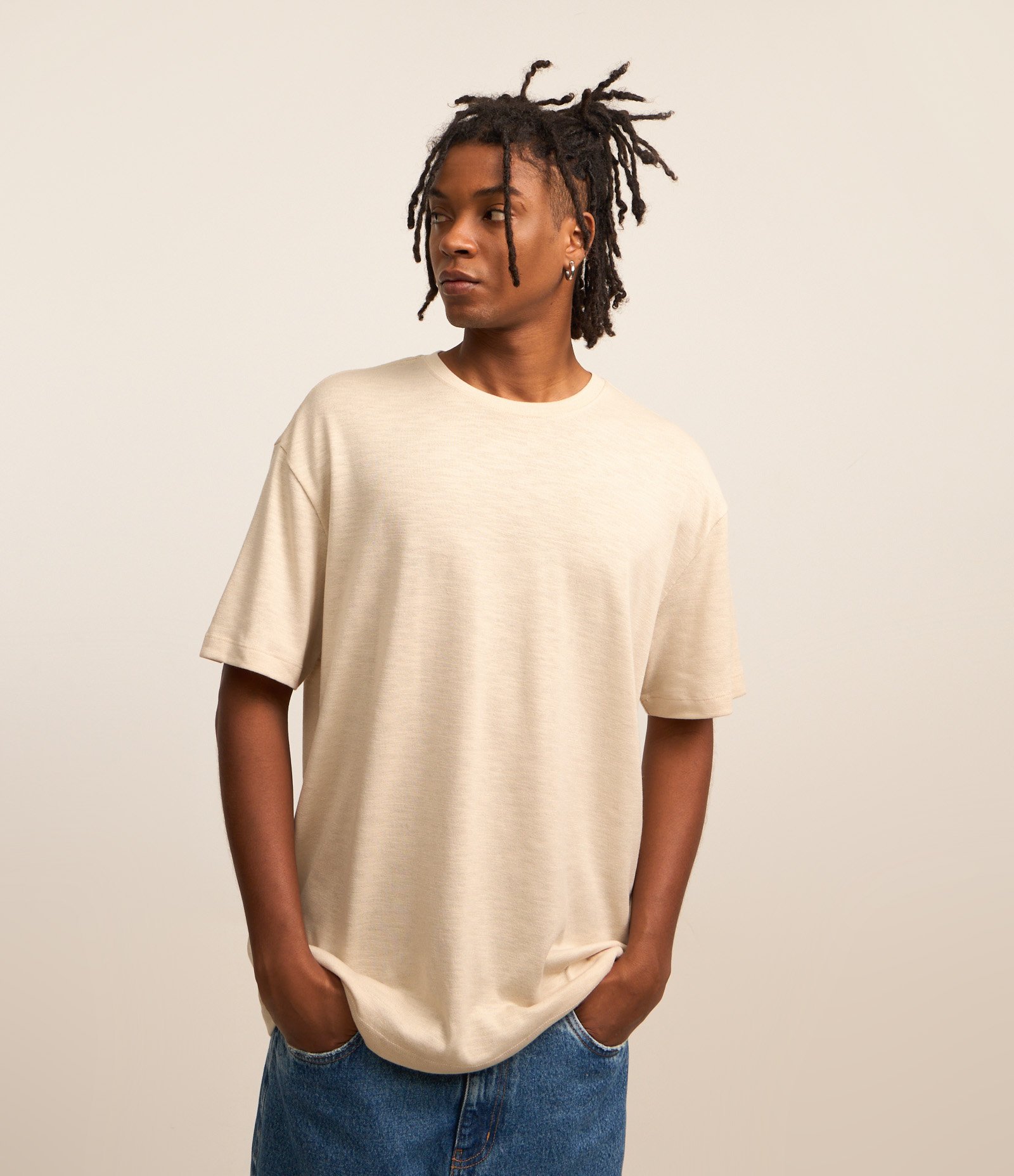 Camiseta Relaxed Básica em Flamê Bege 1