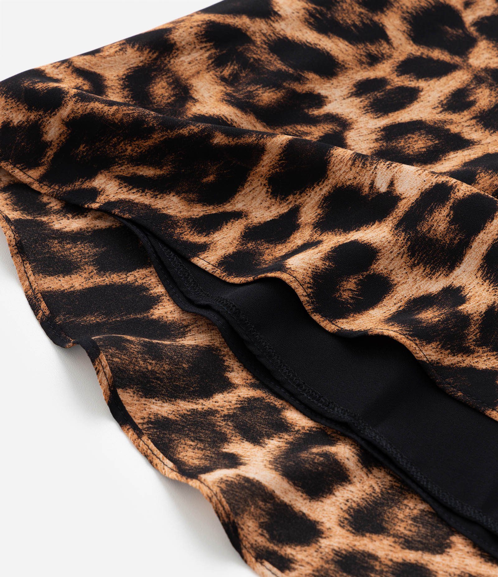 Vestido Curto Crepe Onça e Amarração Curve & Plus Size Marrom 9